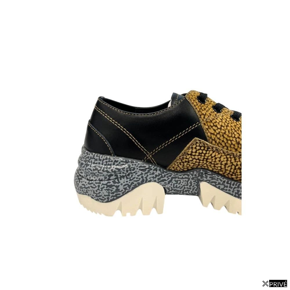 Chaussures de sport beiges — 4