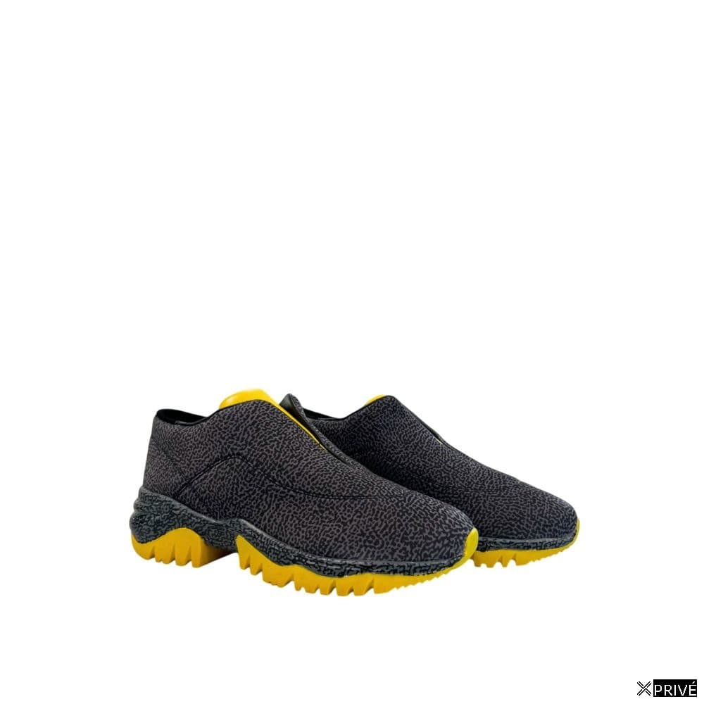 Chaussures de sport noires — 3