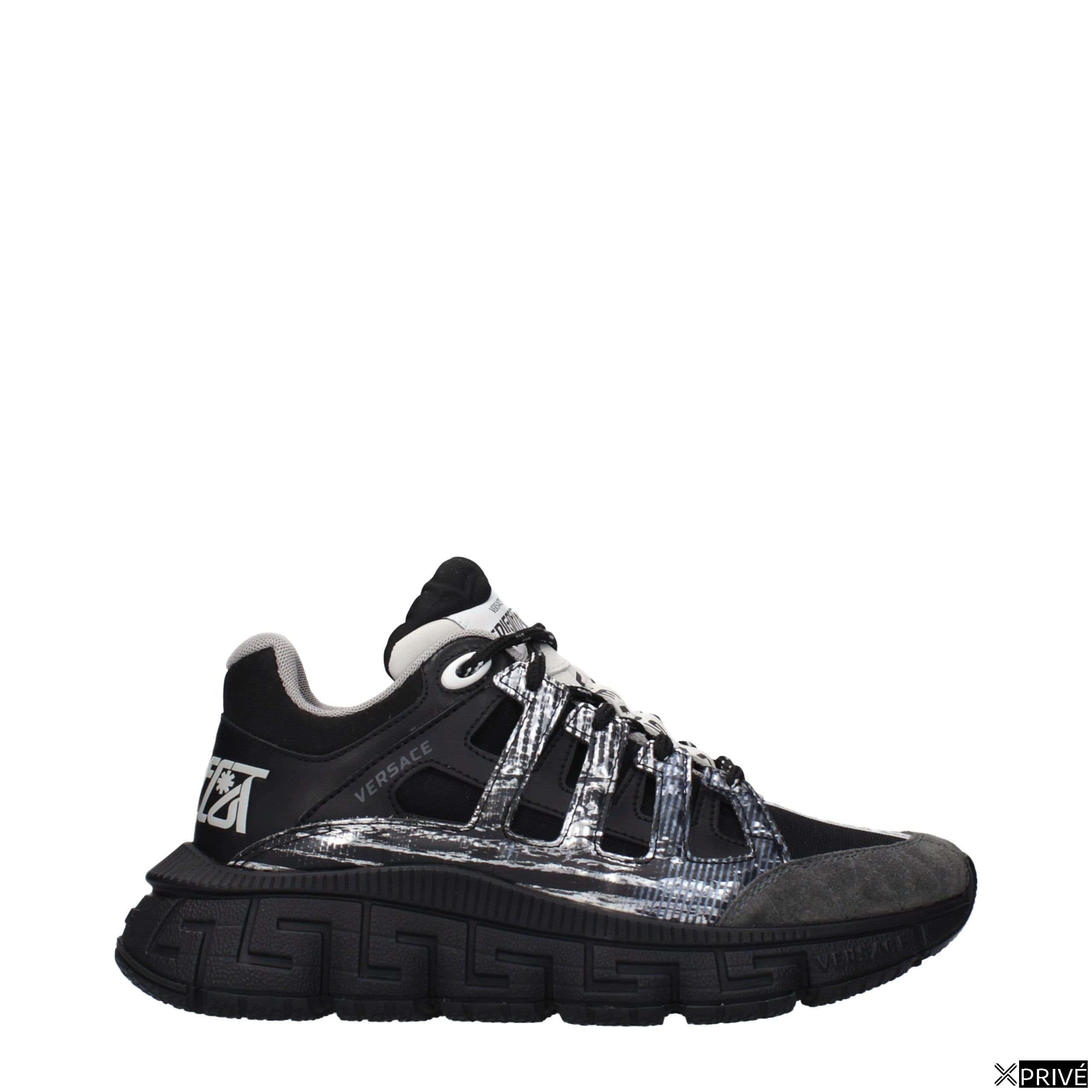 Chaussures de sport noires en Tissu — 1