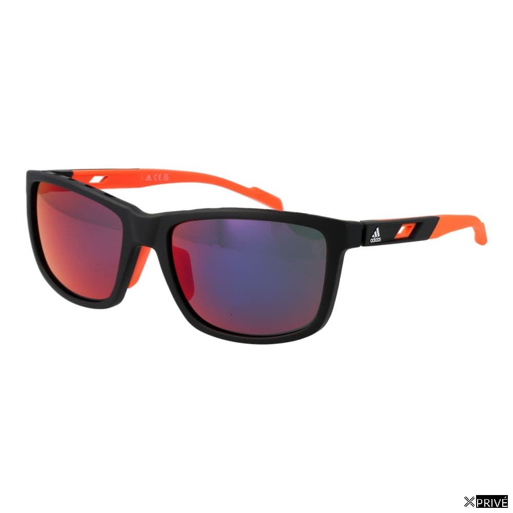 Lunettes de soleil noires — 1