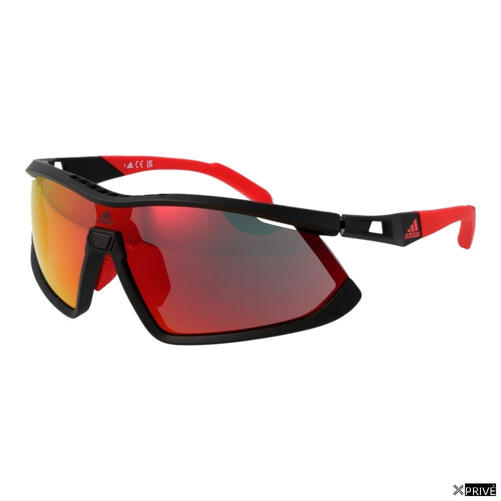 Lunettes de soleil noires — 1