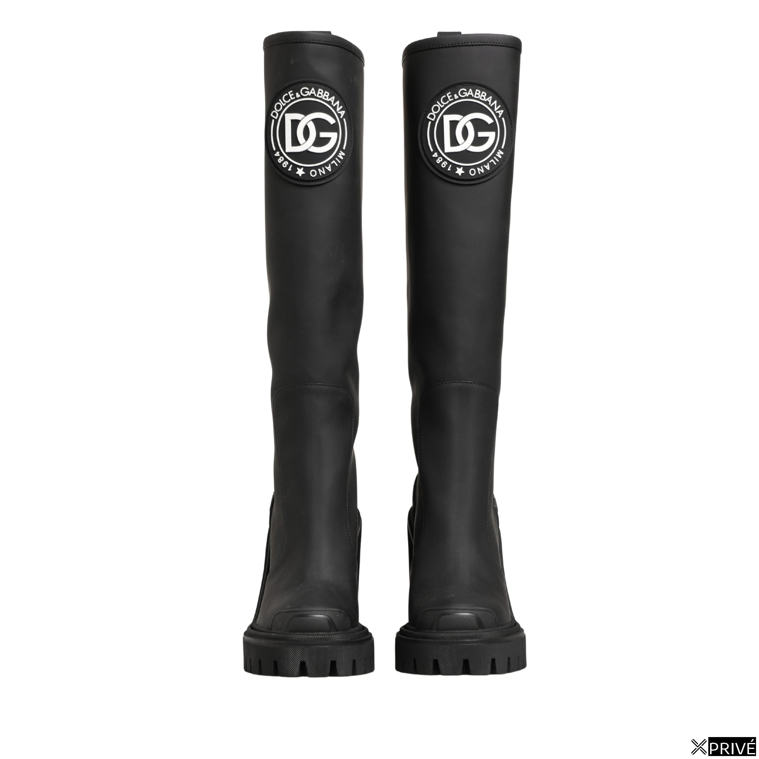 Bottes noires — 3
