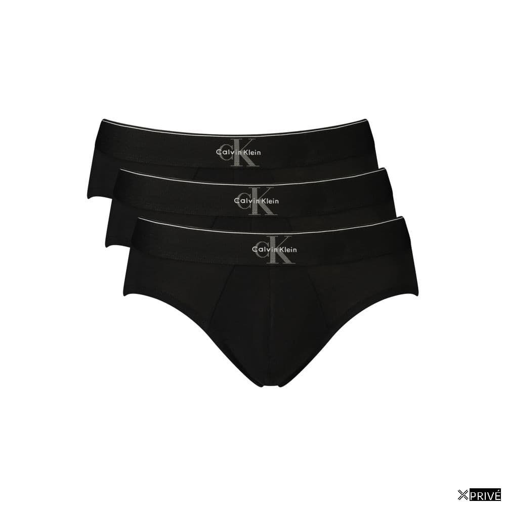 Sous-vêtements noirs — 1