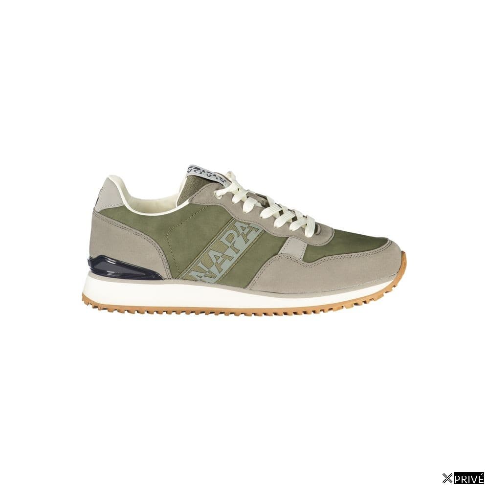 Chaussures de sport vertes — 1