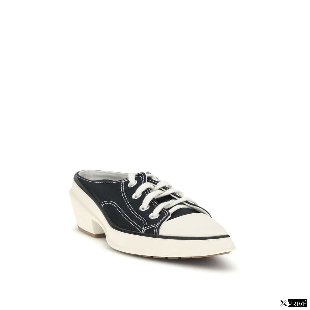 Chaussures de sport noires en Tissu — 2