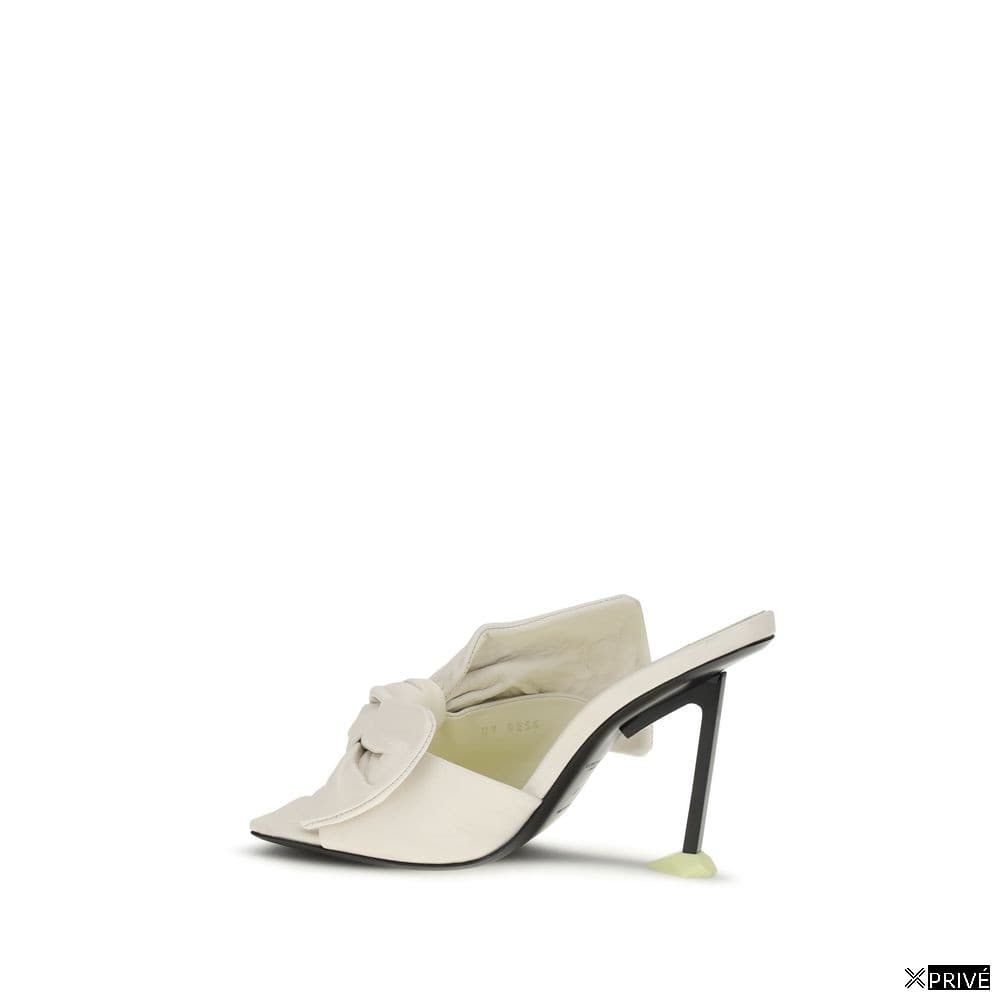 Sandales blanches — 3