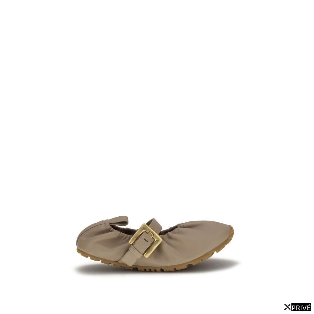 Chaussures plates beiges — 1