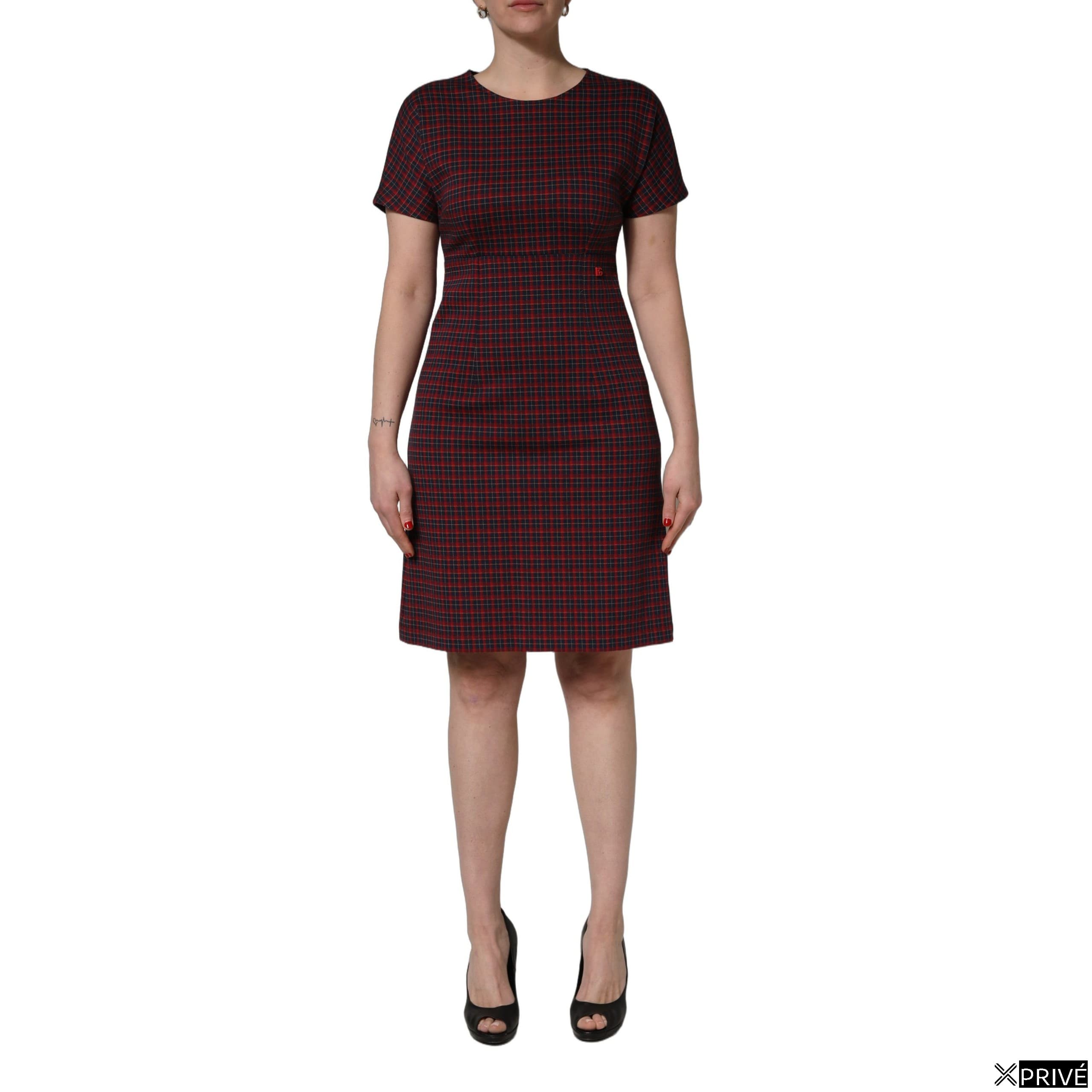 Robe noir et rouge — 1