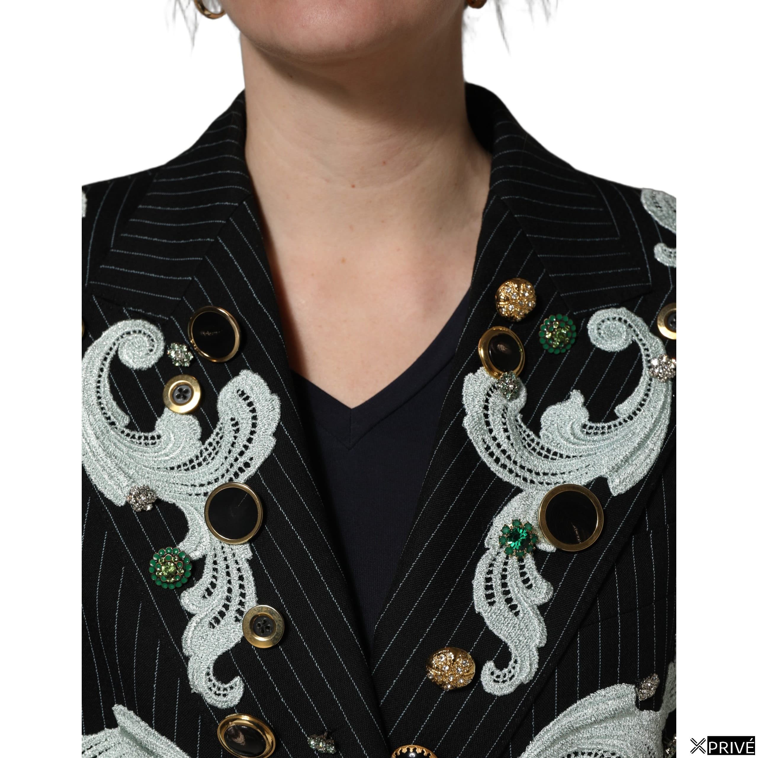 Veste noire — 5