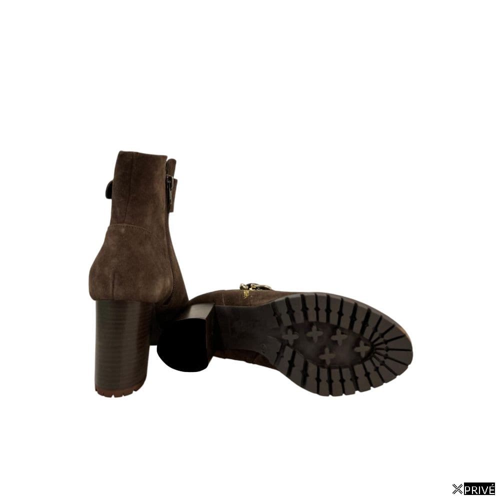 Bottes brunes — 5