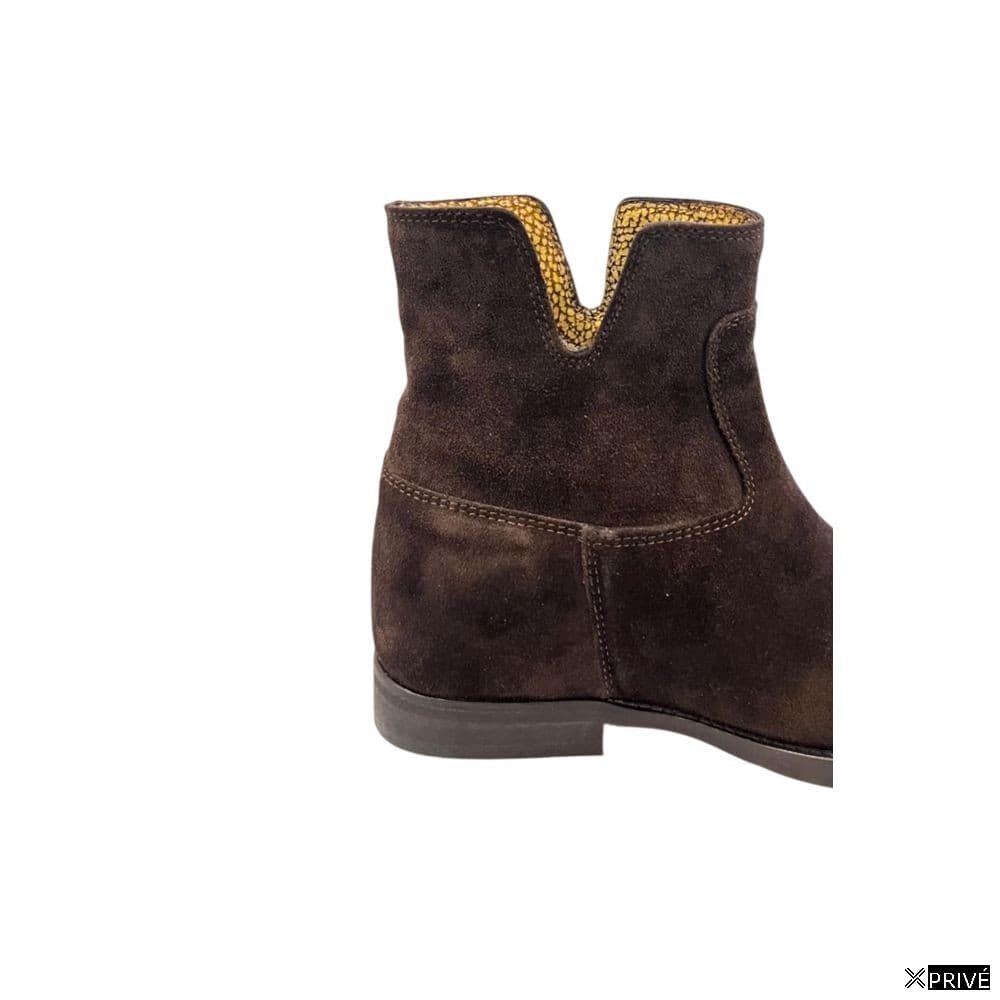 Bottes brunes — 4