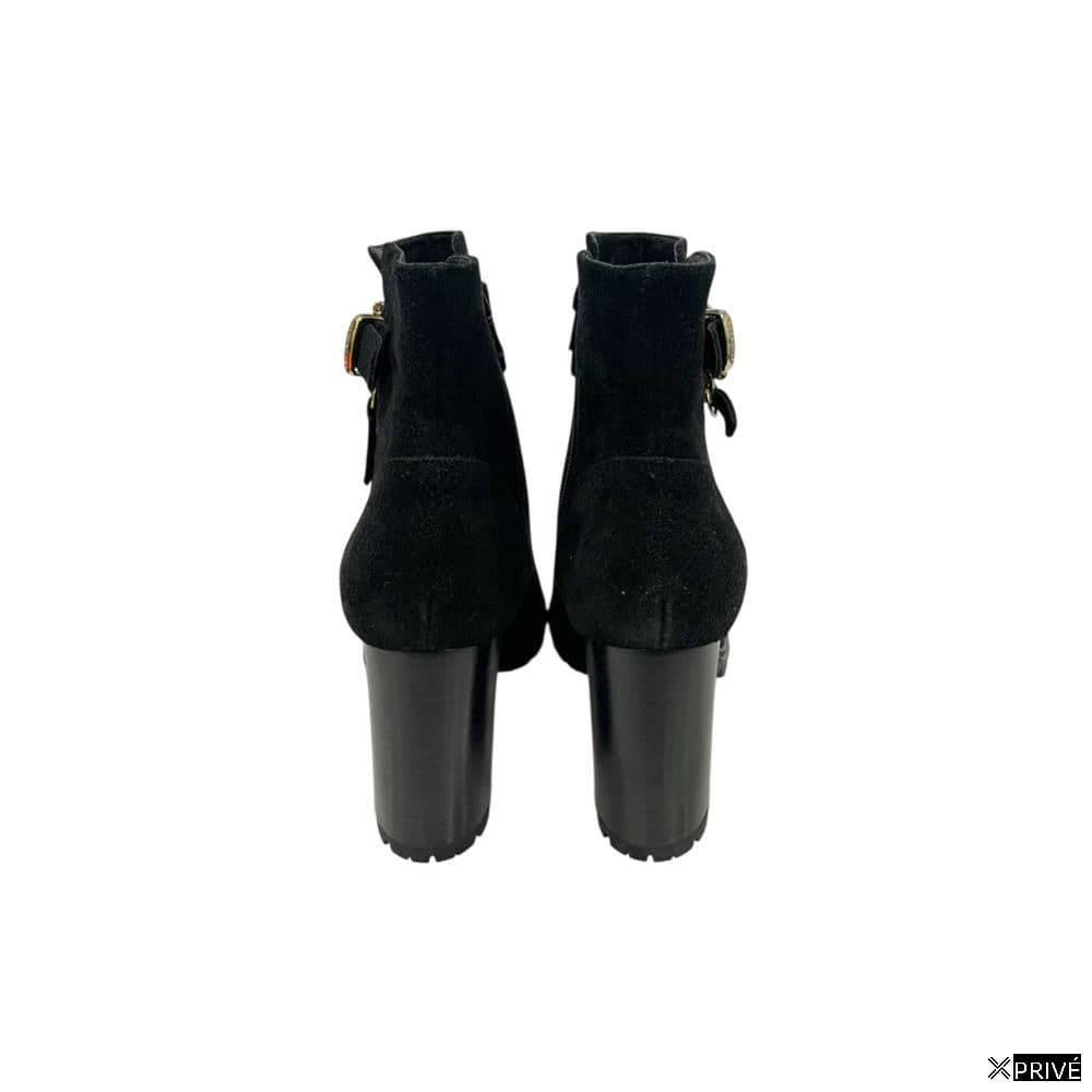 Bottes noires — 4