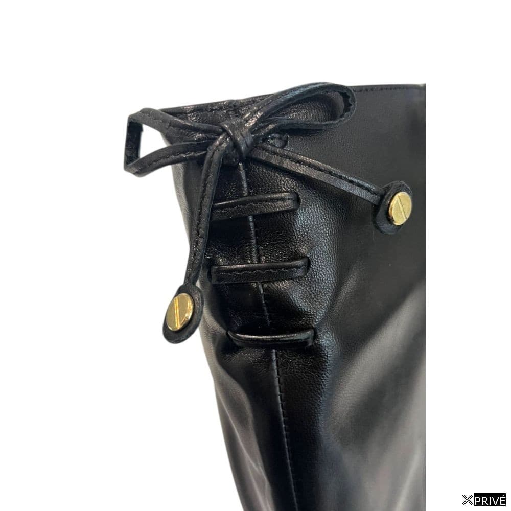 Bottes noires — 5