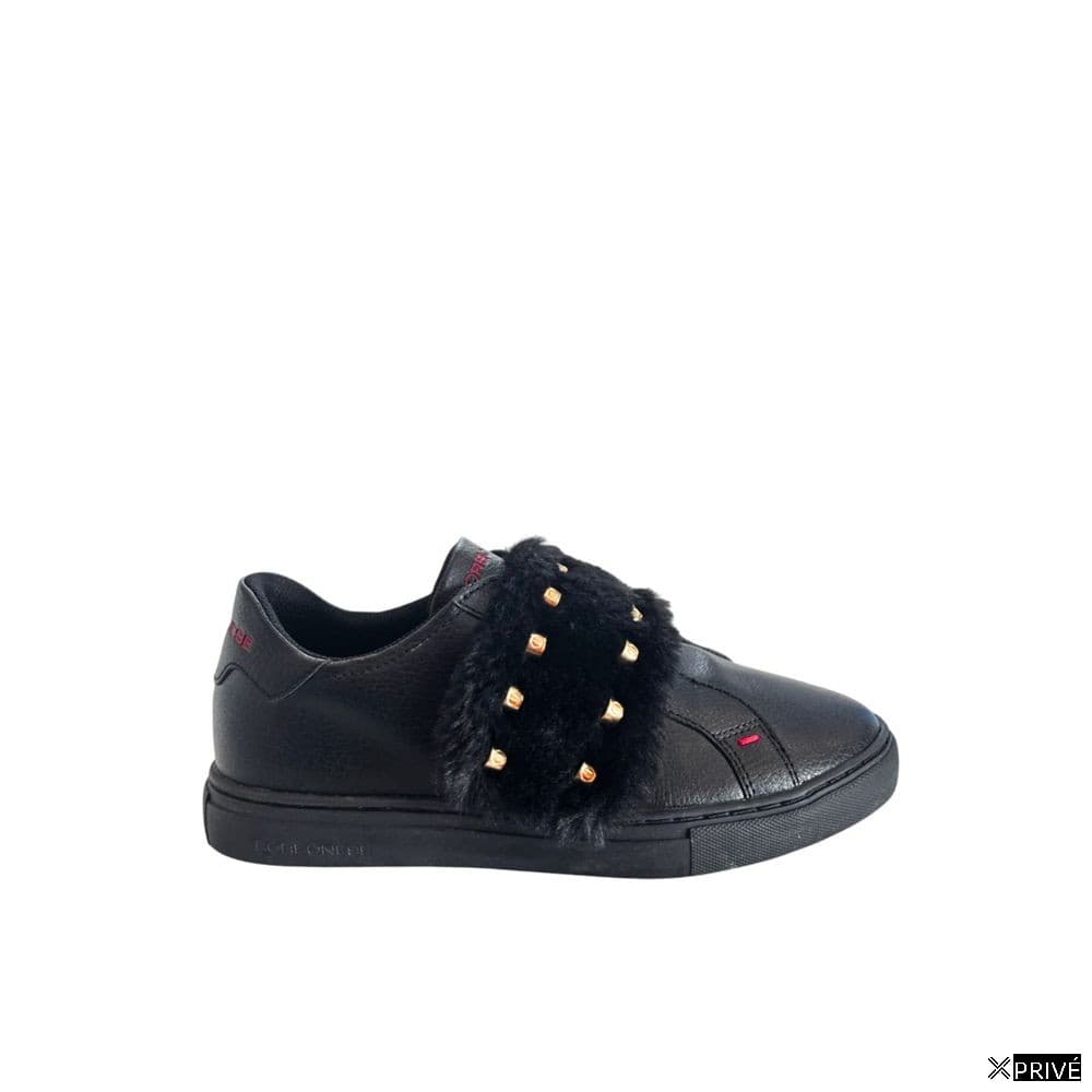 Chaussures de sport noires — 1