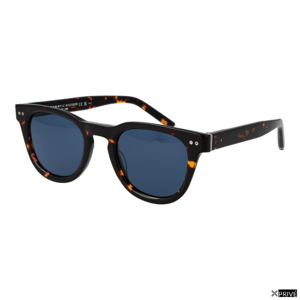 Lunettes de soleil noires — 1