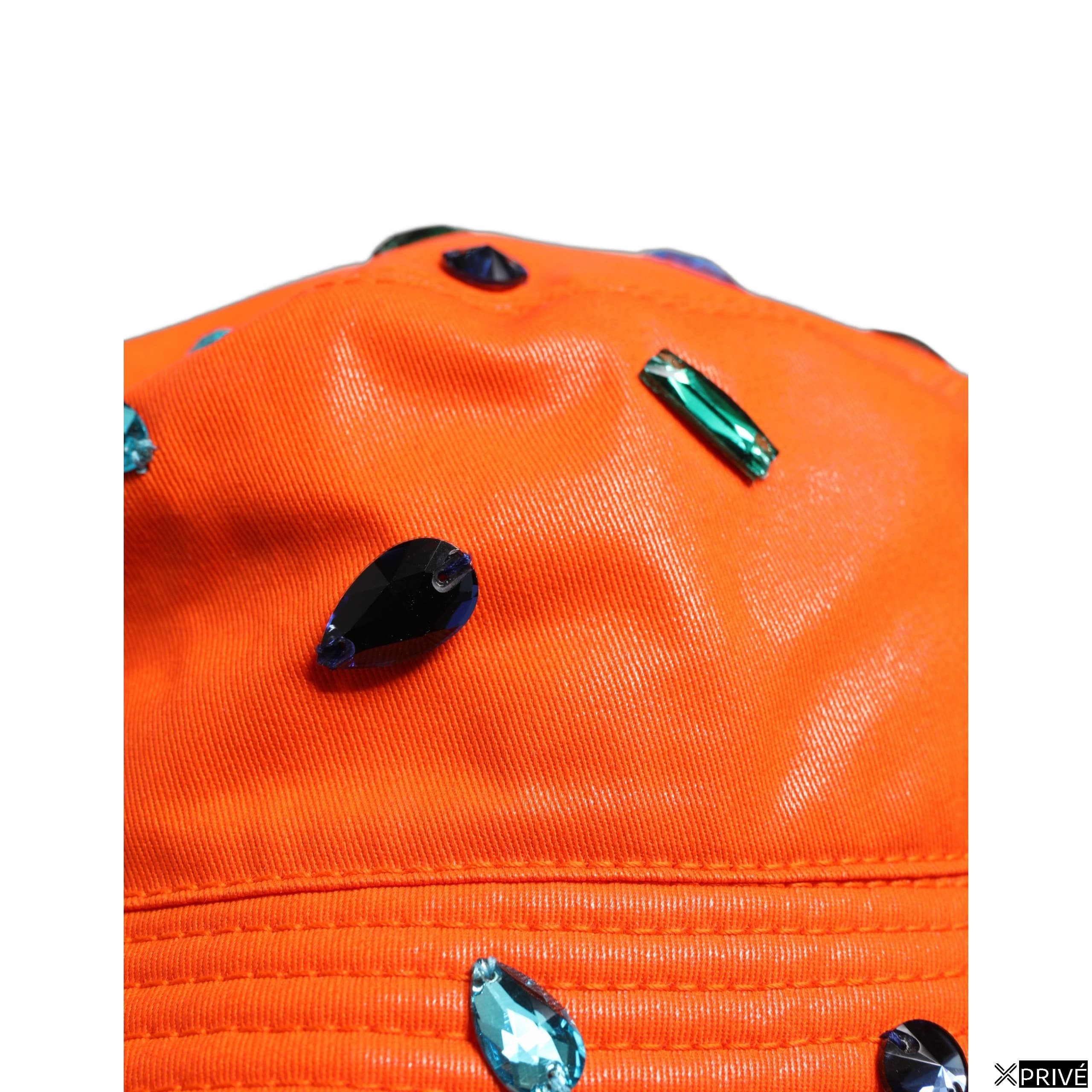 Chapeau orange — 5
