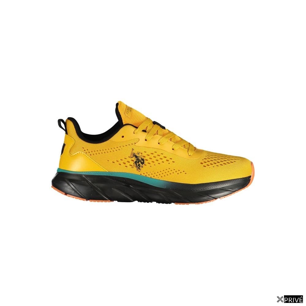 Chaussures de sport jaunes — 1