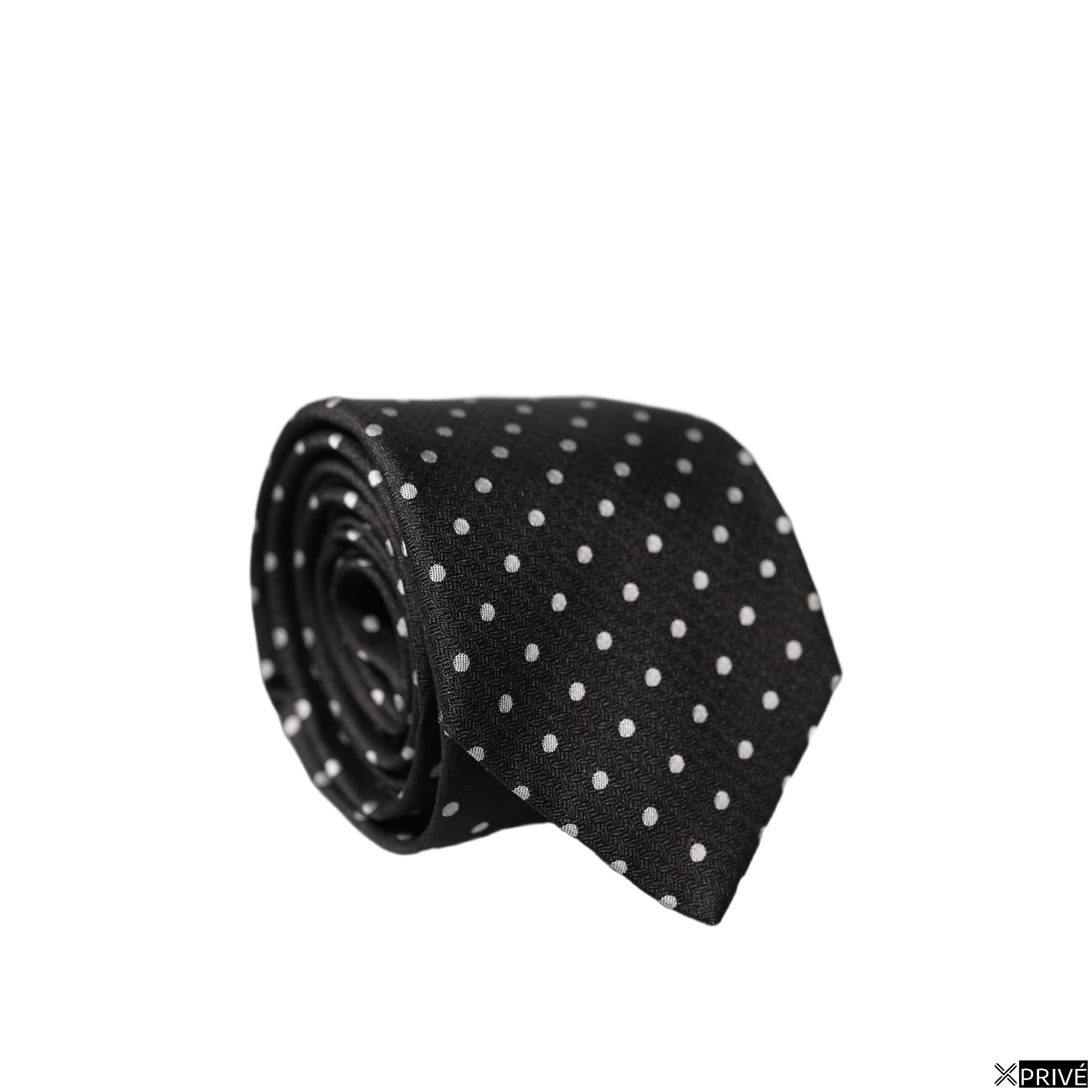 Cravate et nœud papillon noir — 1
