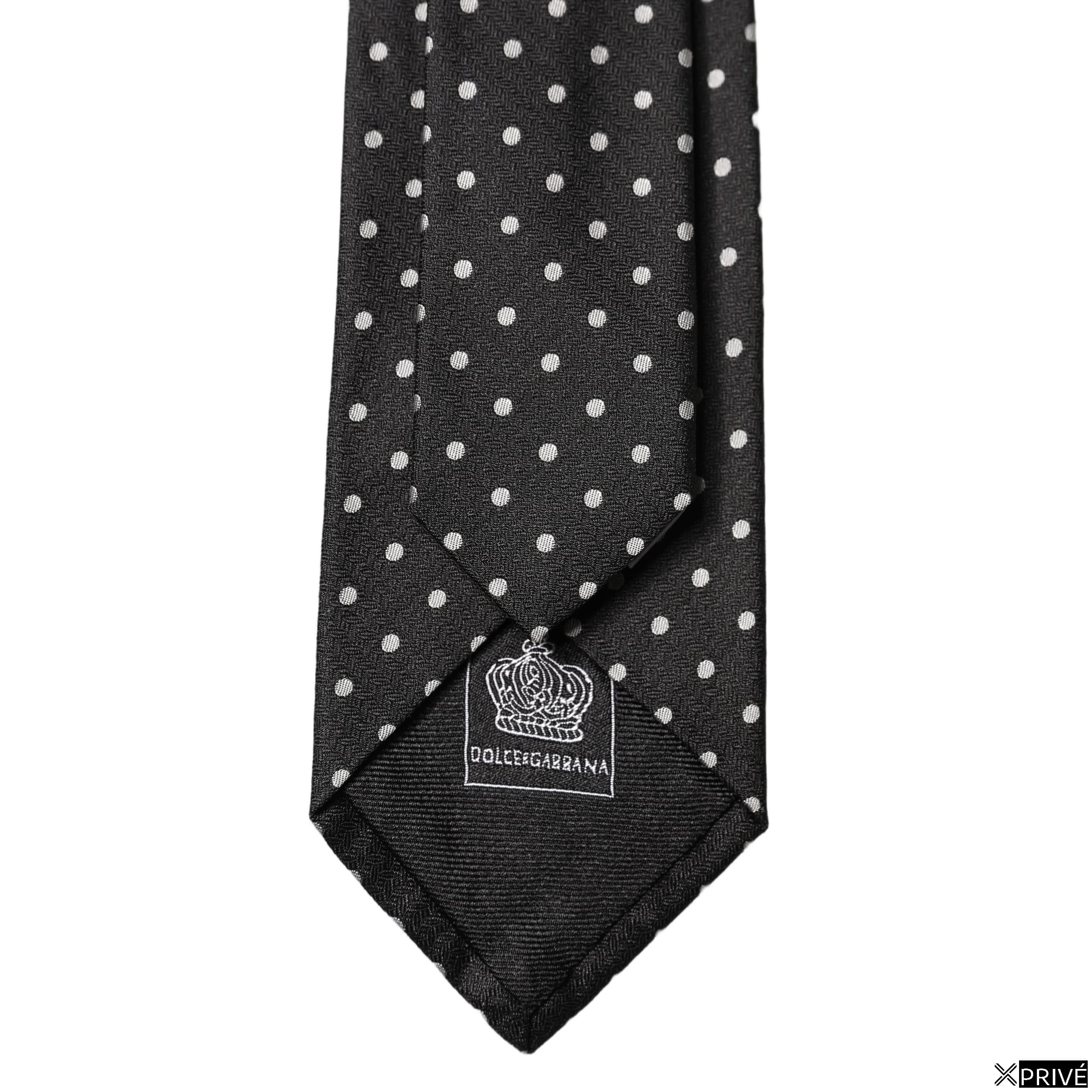 Cravate et nœud papillon noir — 5