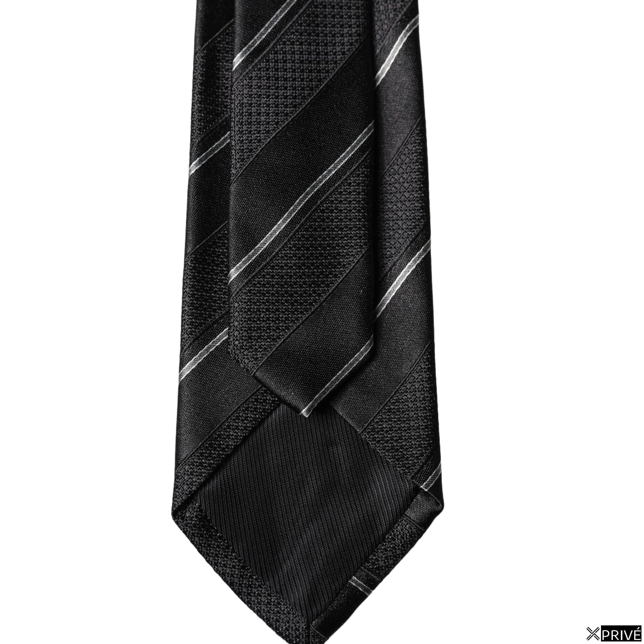 Cravate et nœud papillon noir et blanc — 3
