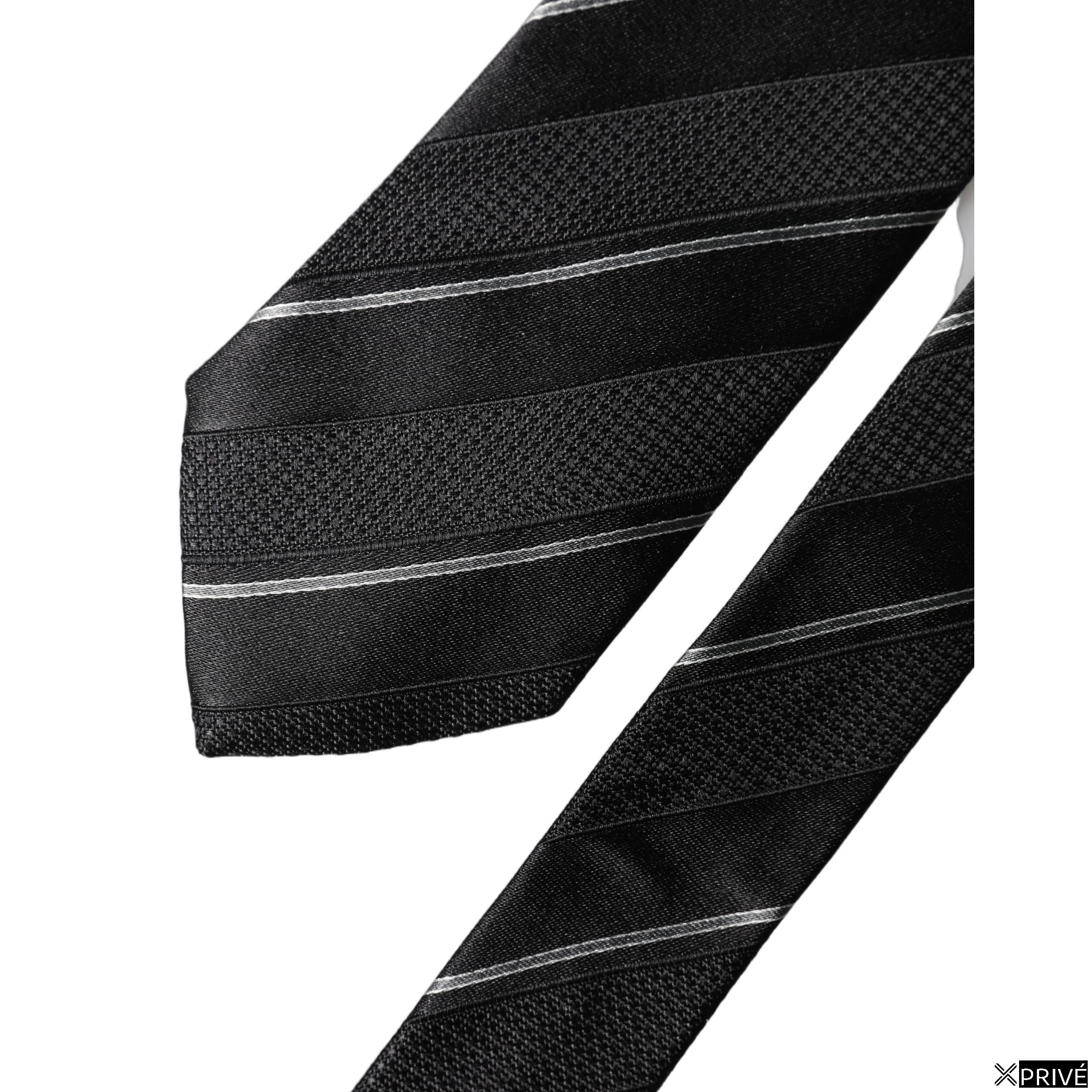 Cravate et nœud papillon noir et blanc — 4