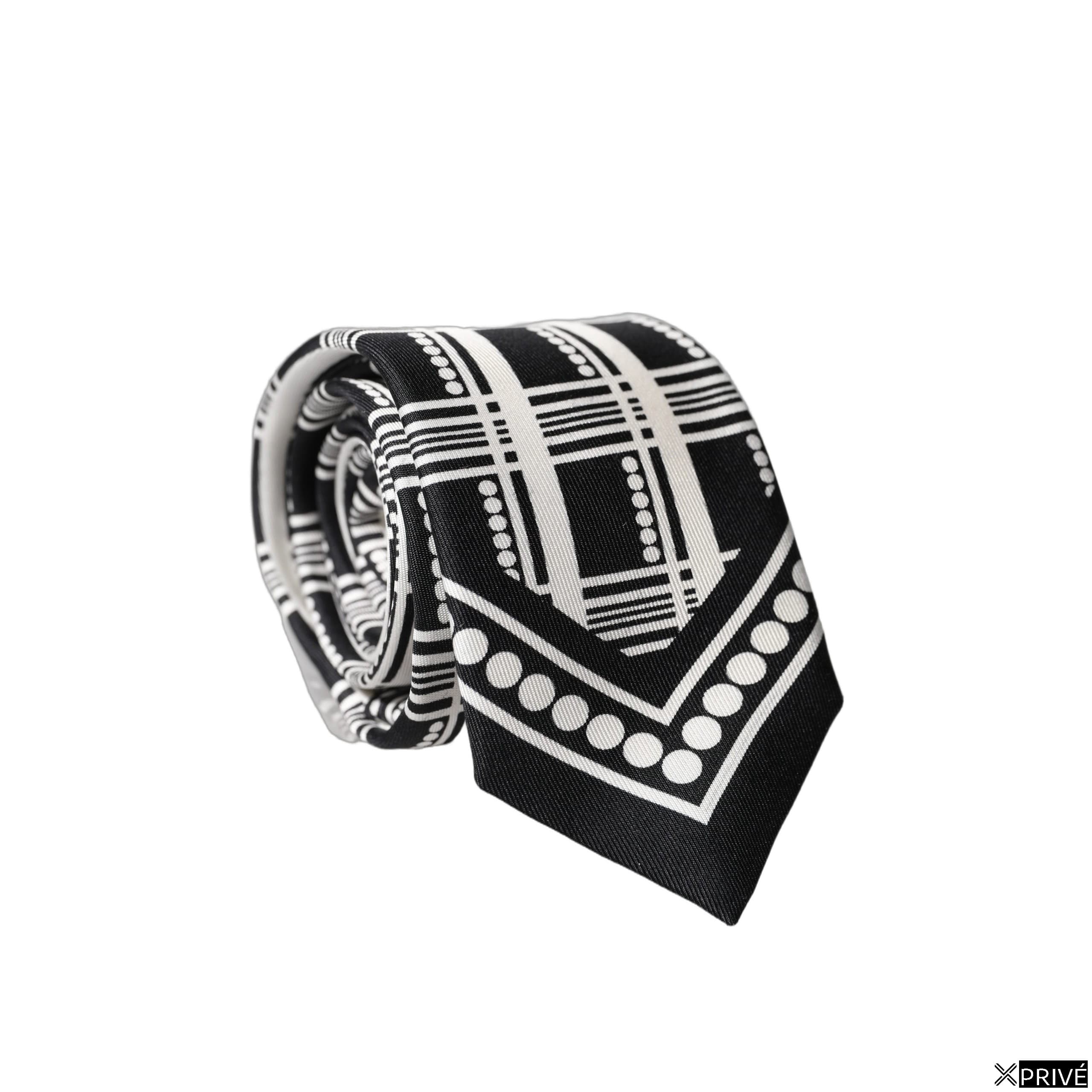 Cravate et nœud papillon noir et blanc — 1