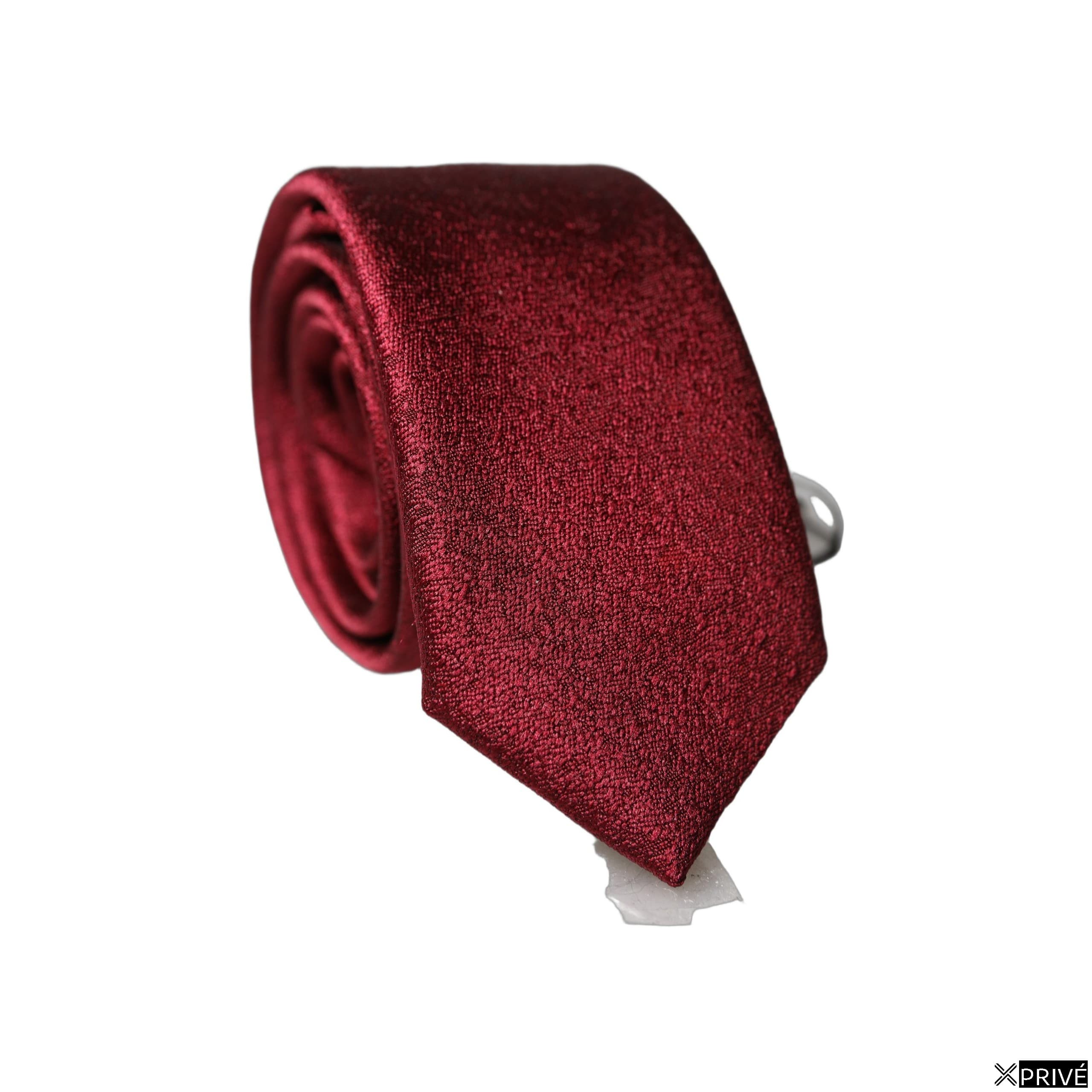 Cravate et nœud papillon bordeaux — 1