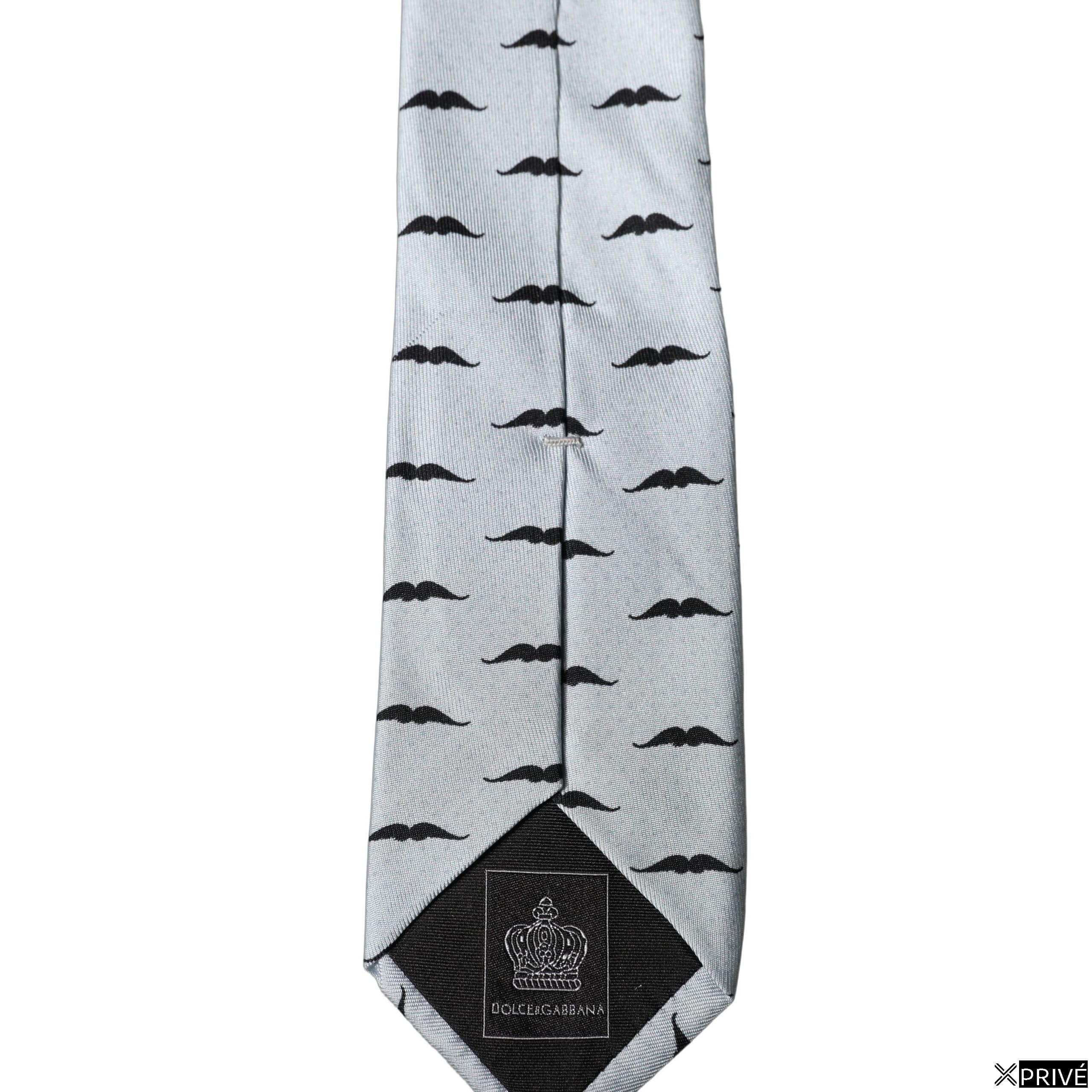 Cravate et nœud papillon gris — 5
