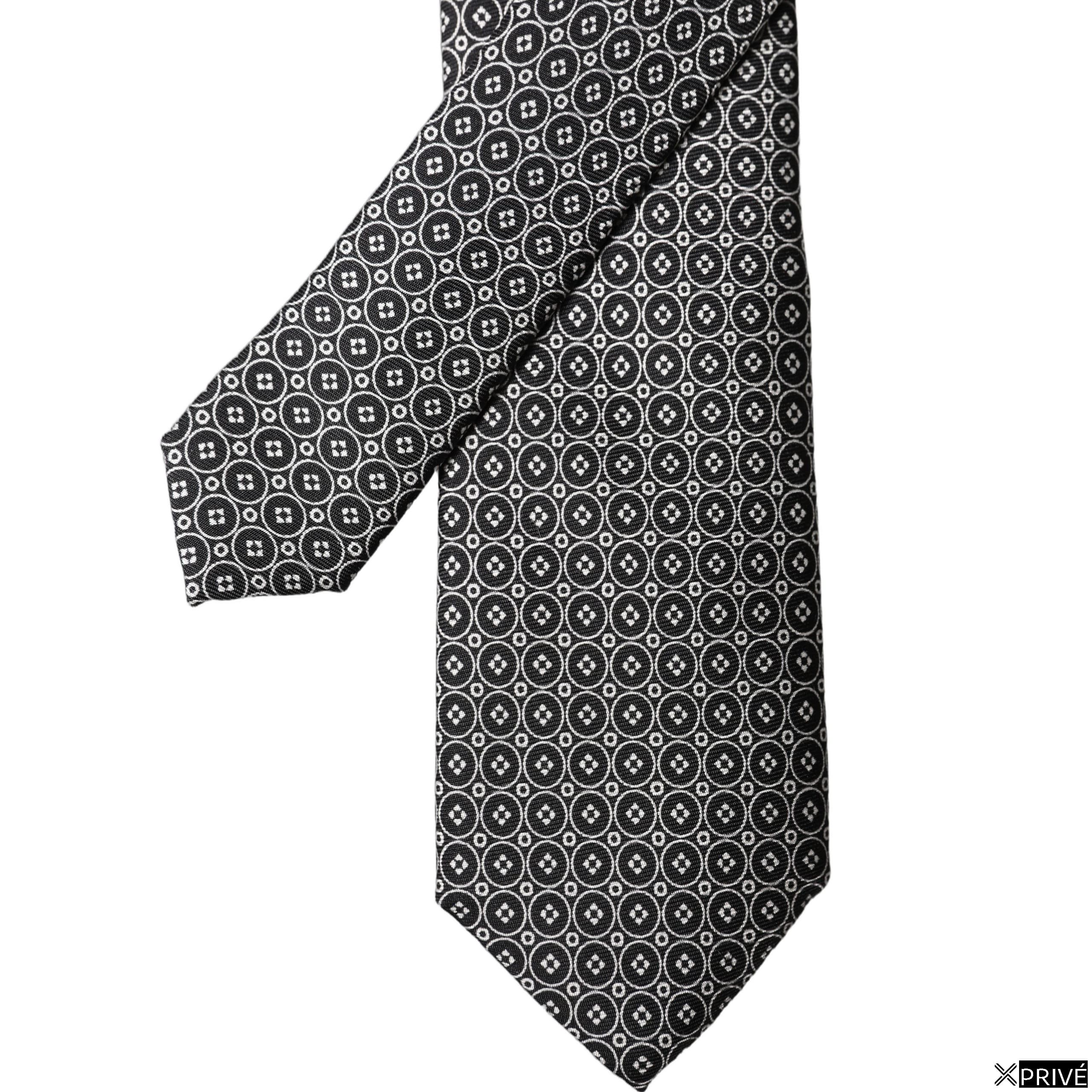 Cravate et nœud papillon noir et blanc — 3