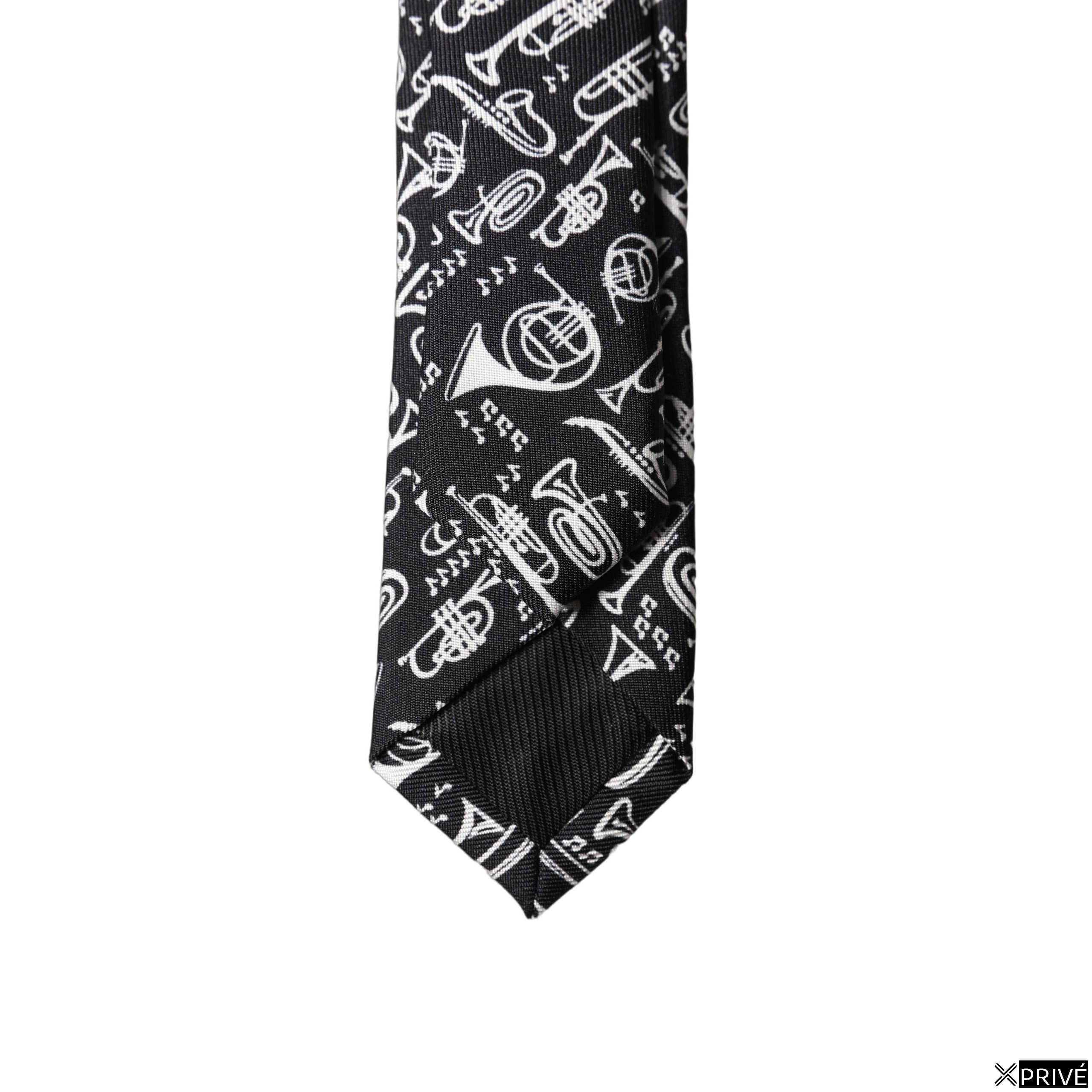 Cravate et nœud papillon noir — 5