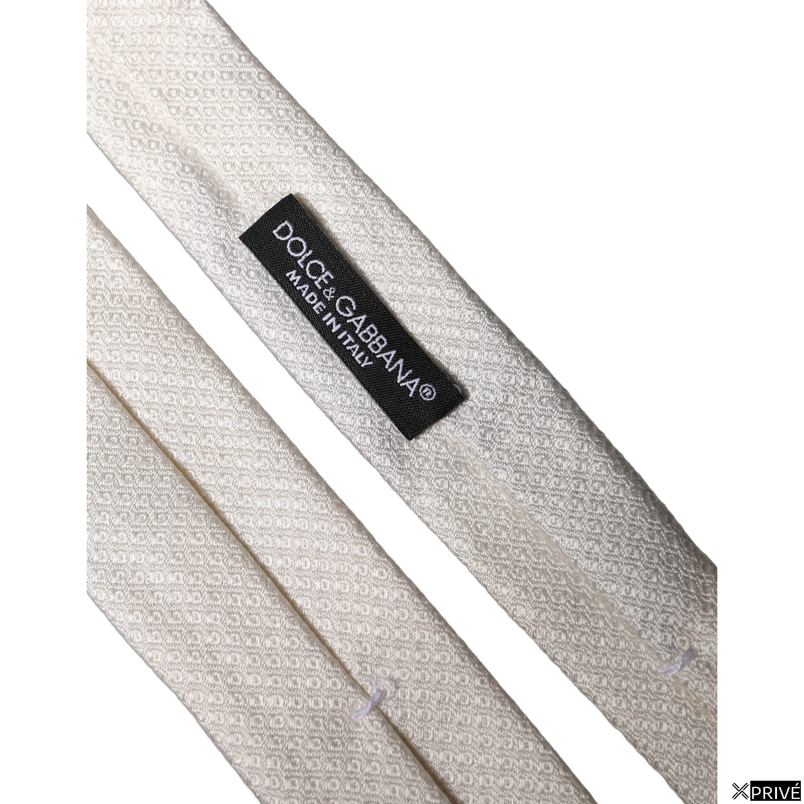 Cravate et nœud papillon blanc — 3