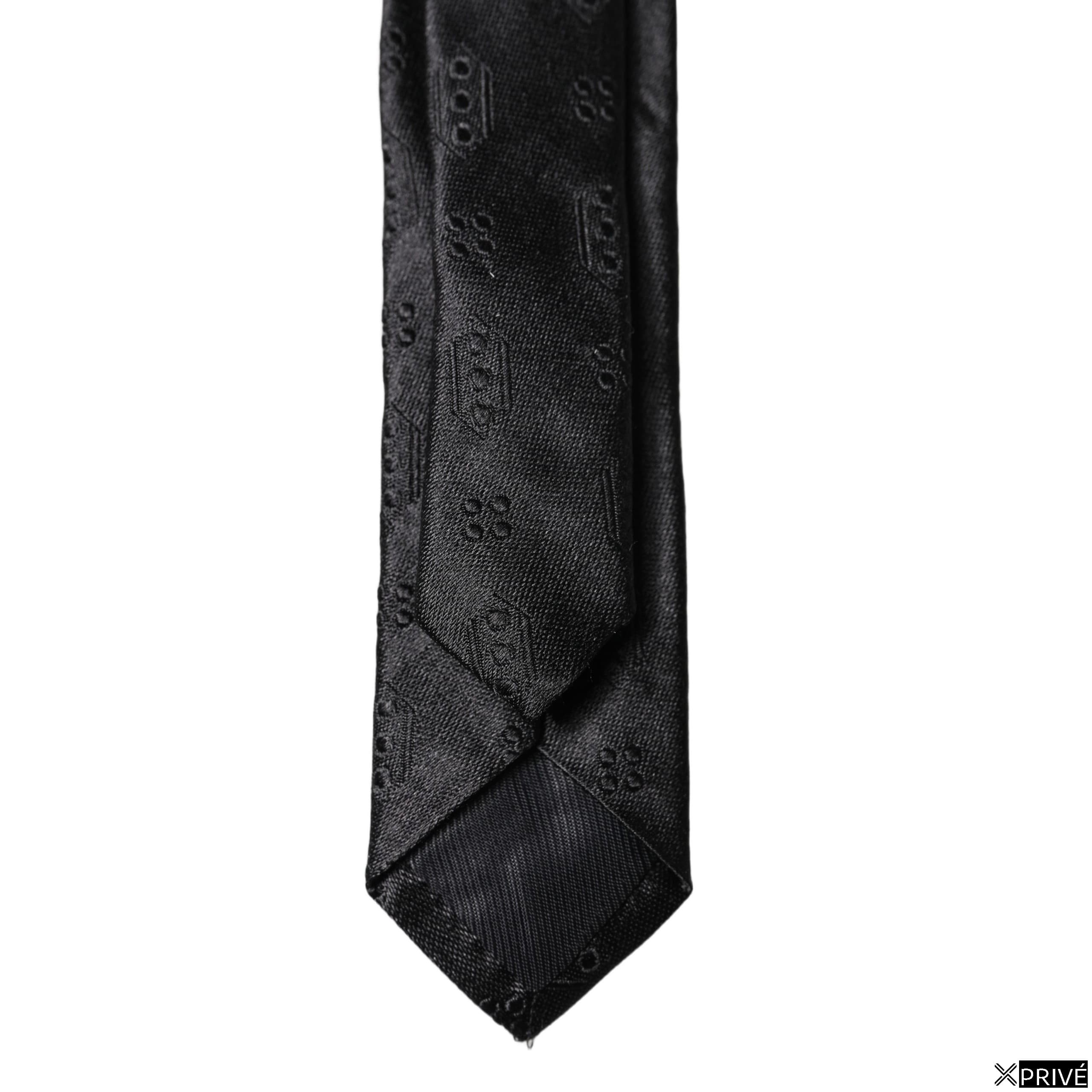 Cravate et nœud papillon noir — 3