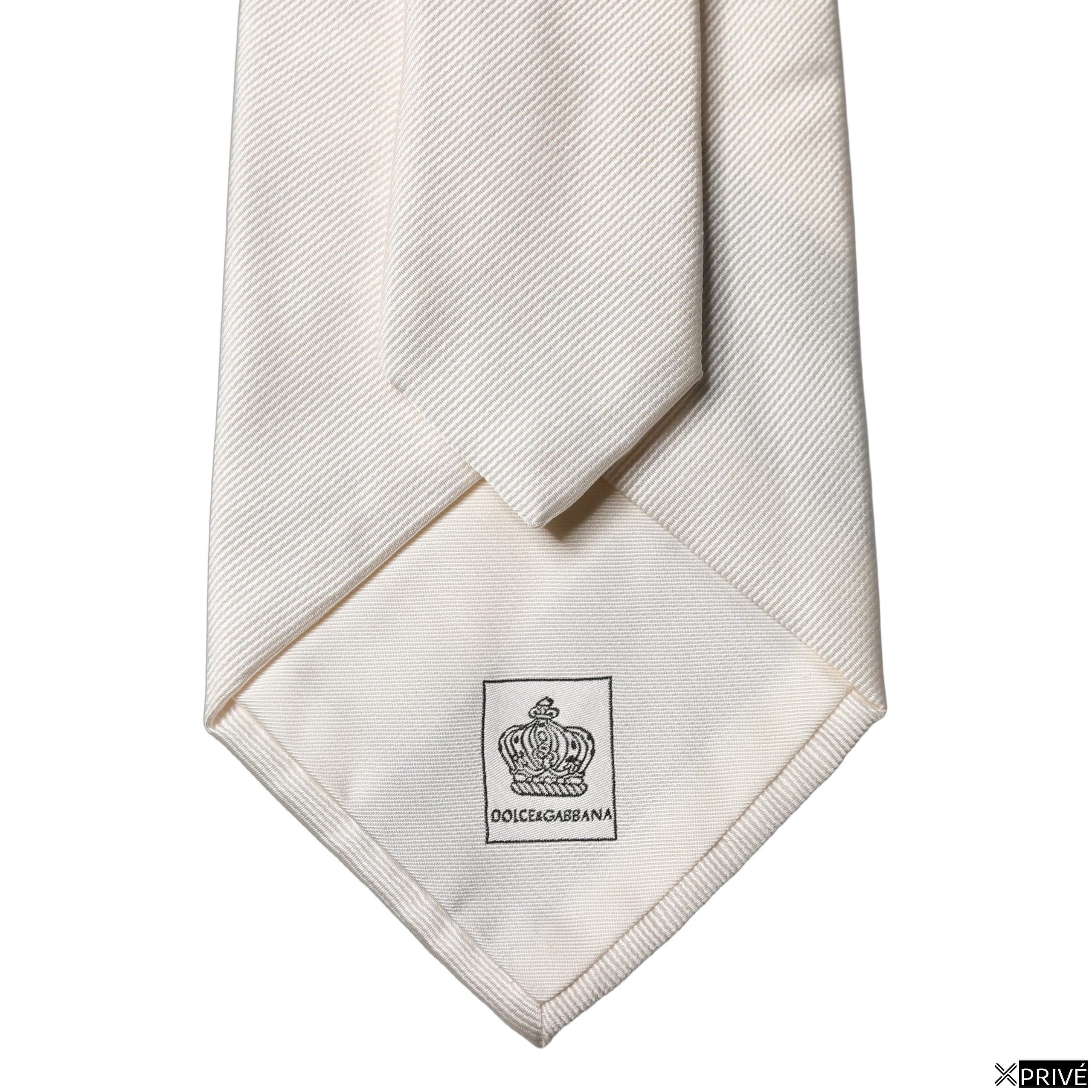 Cravate et nœud papillon blanc — 5