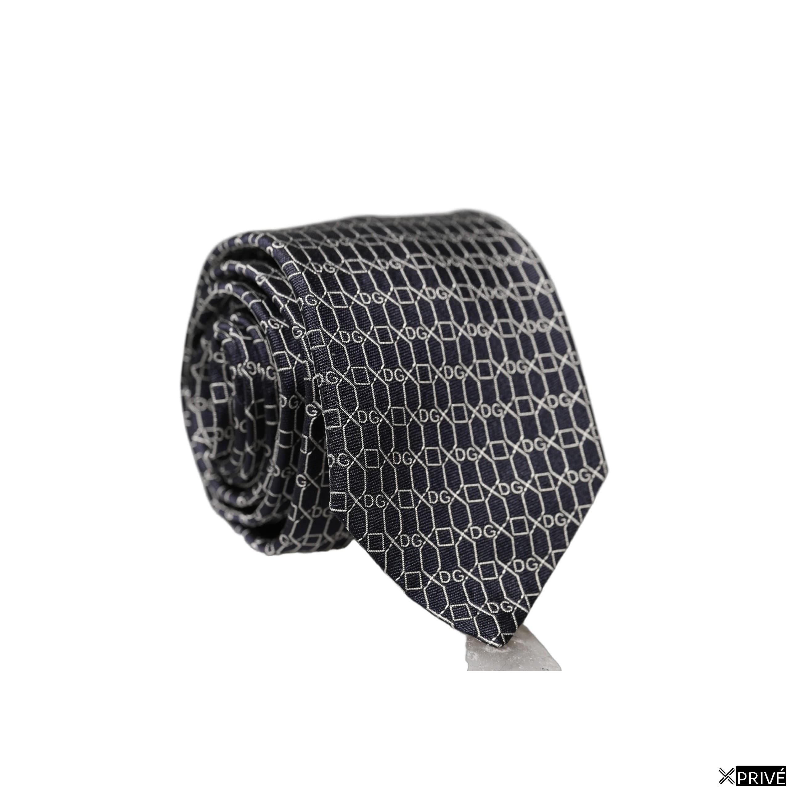 Cravate et nœud papillon noir — 1