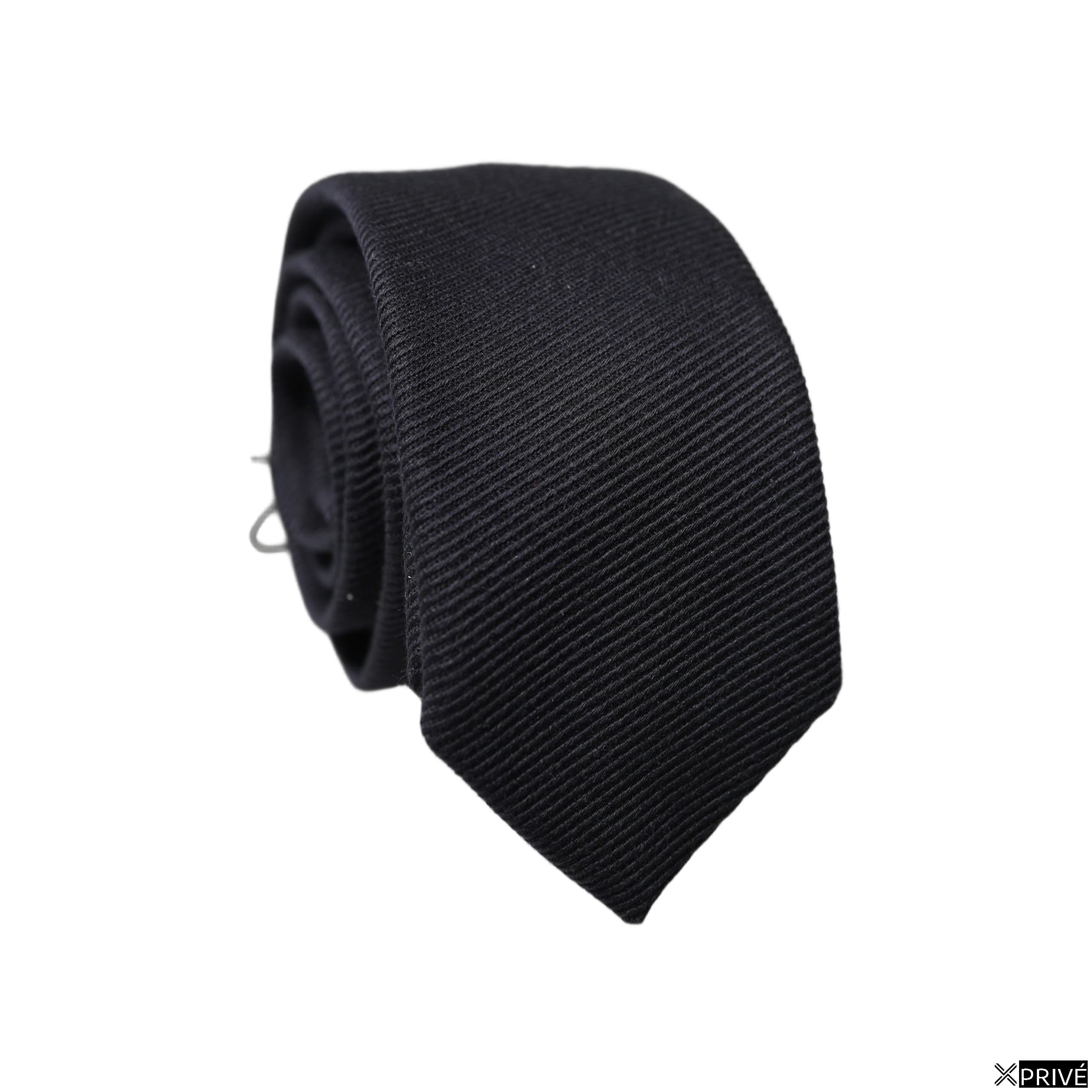 Cravate et nœud papillon noir — 1