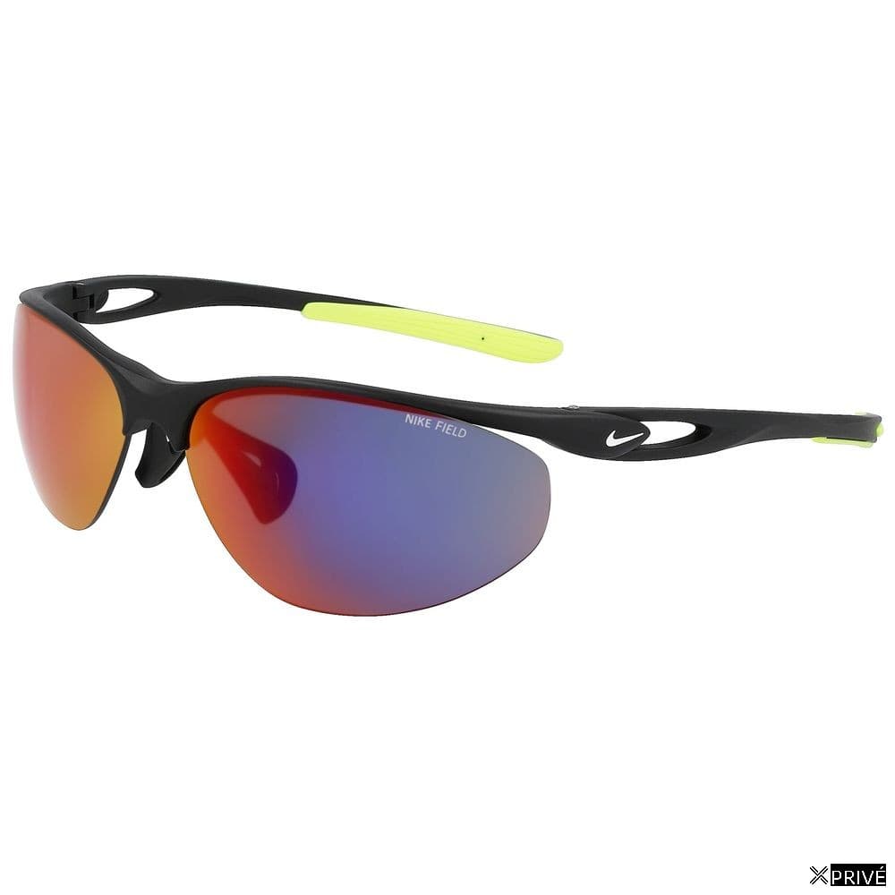 Lunettes de soleil noires en Injecté — 1