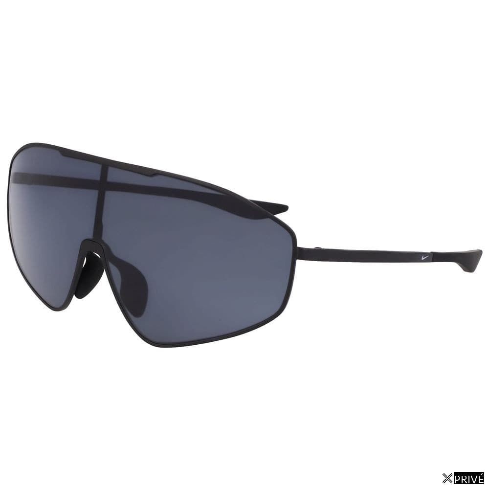 Lunettes de soleil noires — 1