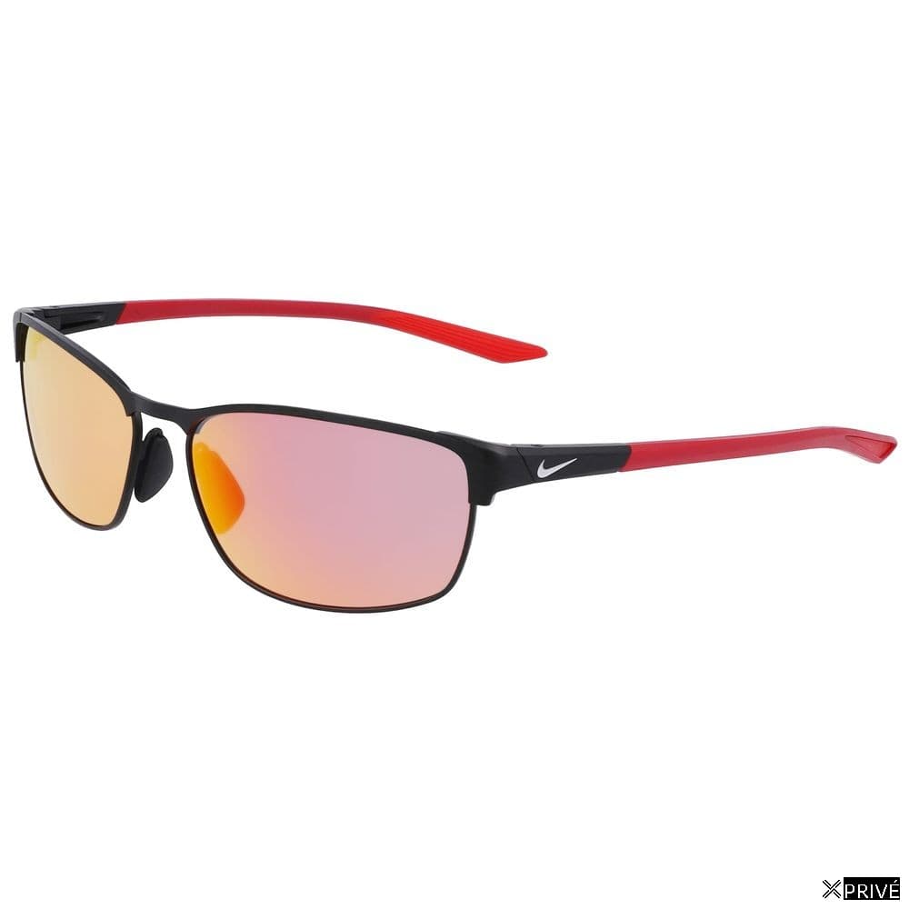 Lunettes de soleil noires — 1