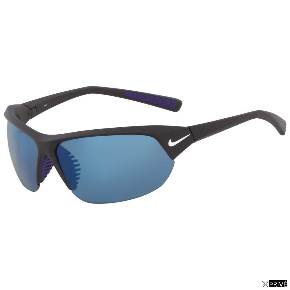 Lunettes de soleil noires en Injecté — 2