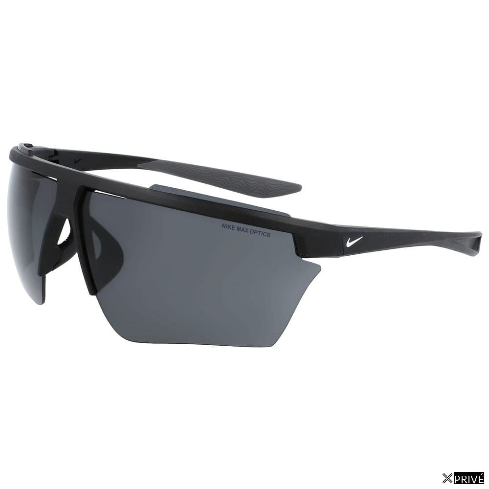 Lunettes de soleil noires en Injecté — 1