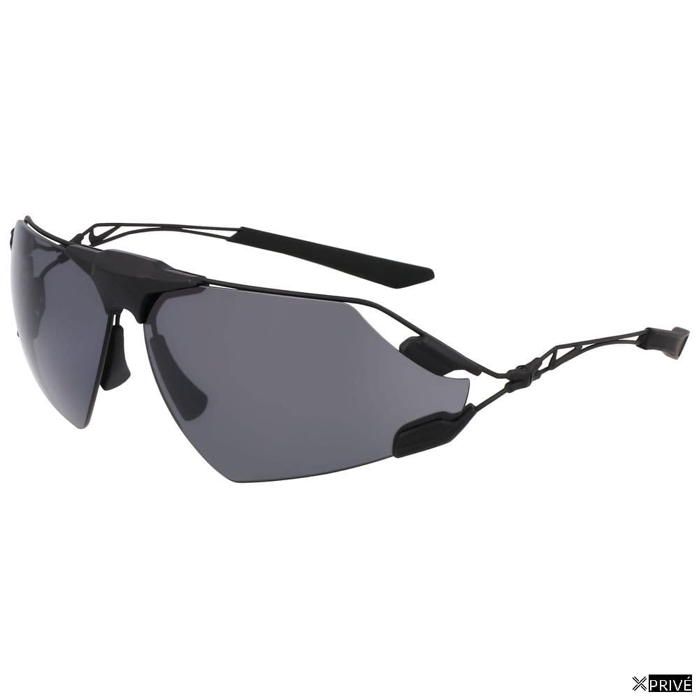 Lunettes de soleil noires en Titane — 1