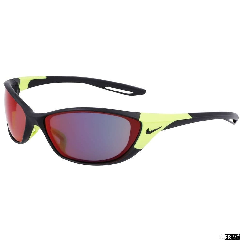 Lunettes de soleil noires en Injecté — 1