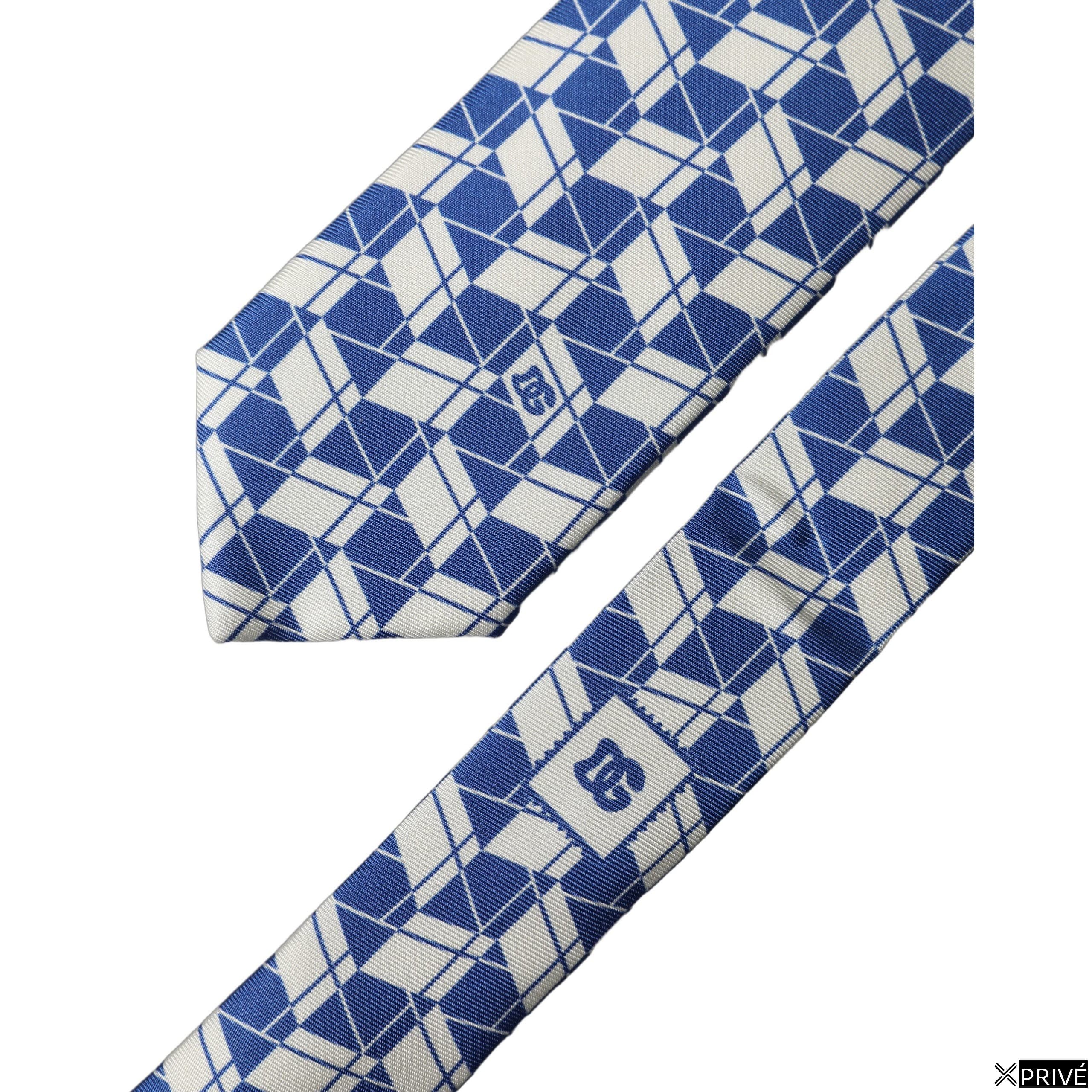 Cravate et nœud papillon bleu — 4