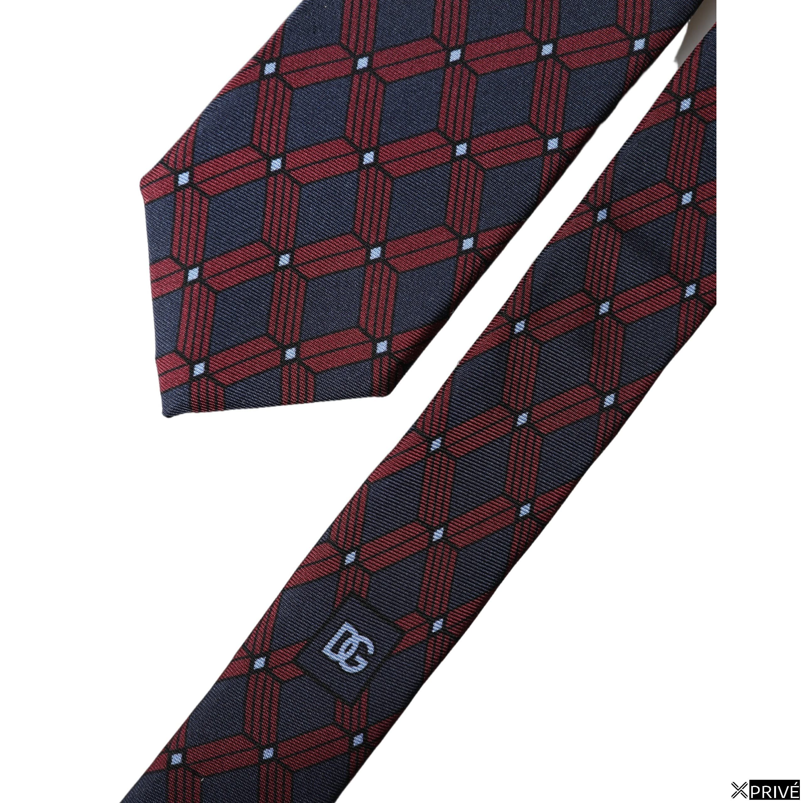 Cravate et nœud papillon rouge — 3