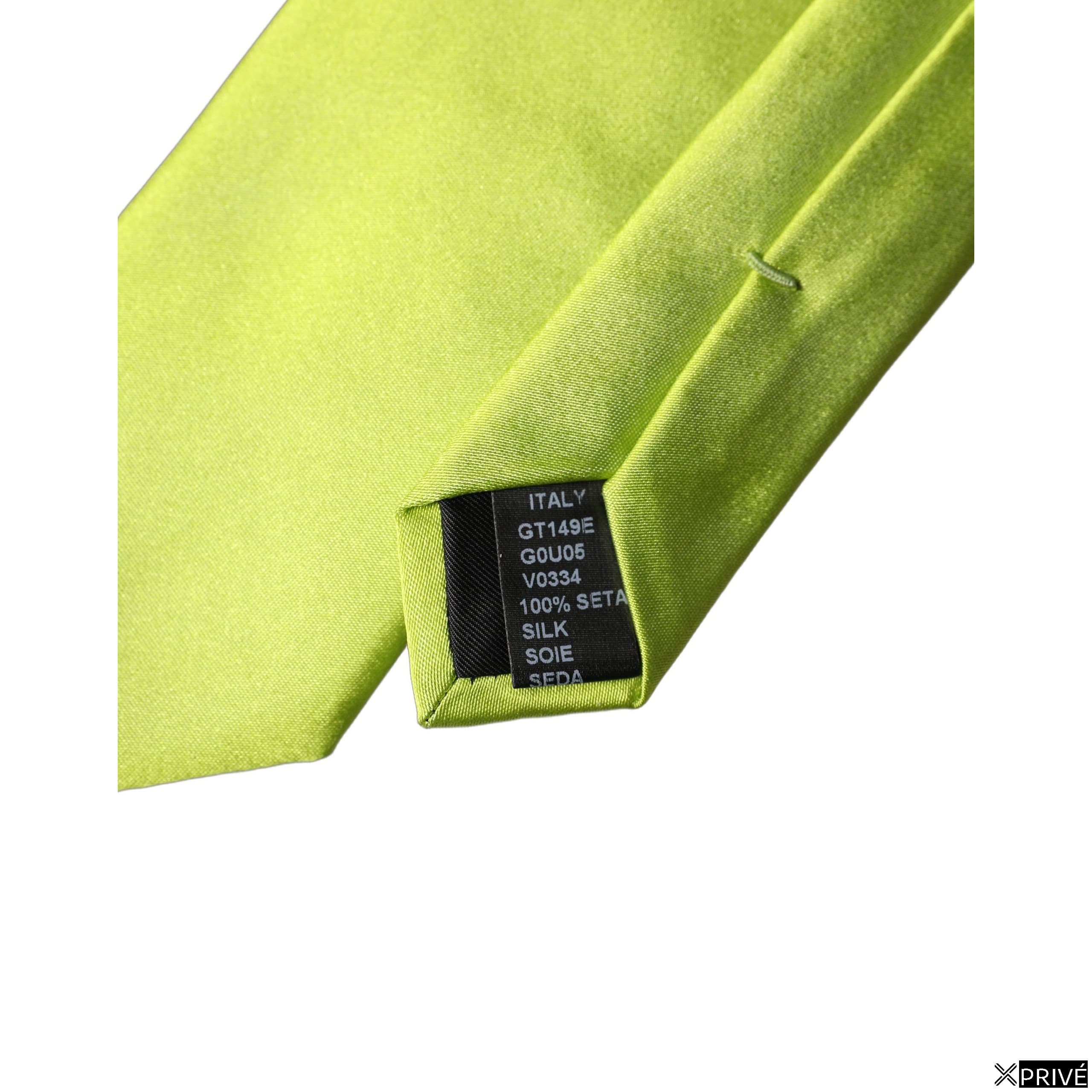 Cravate et nœud papillon vert — 5