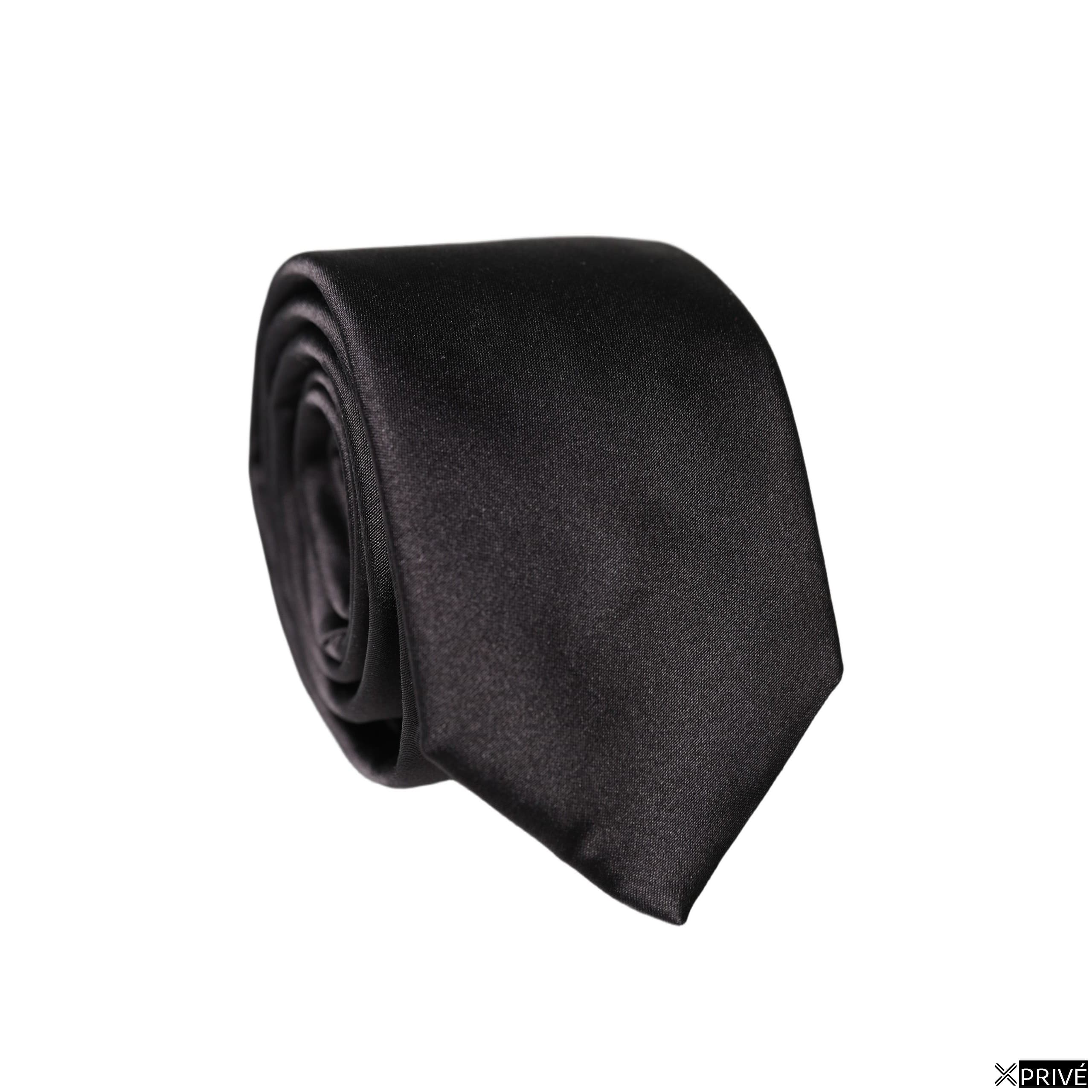 Cravate et nœud papillon noir — 1