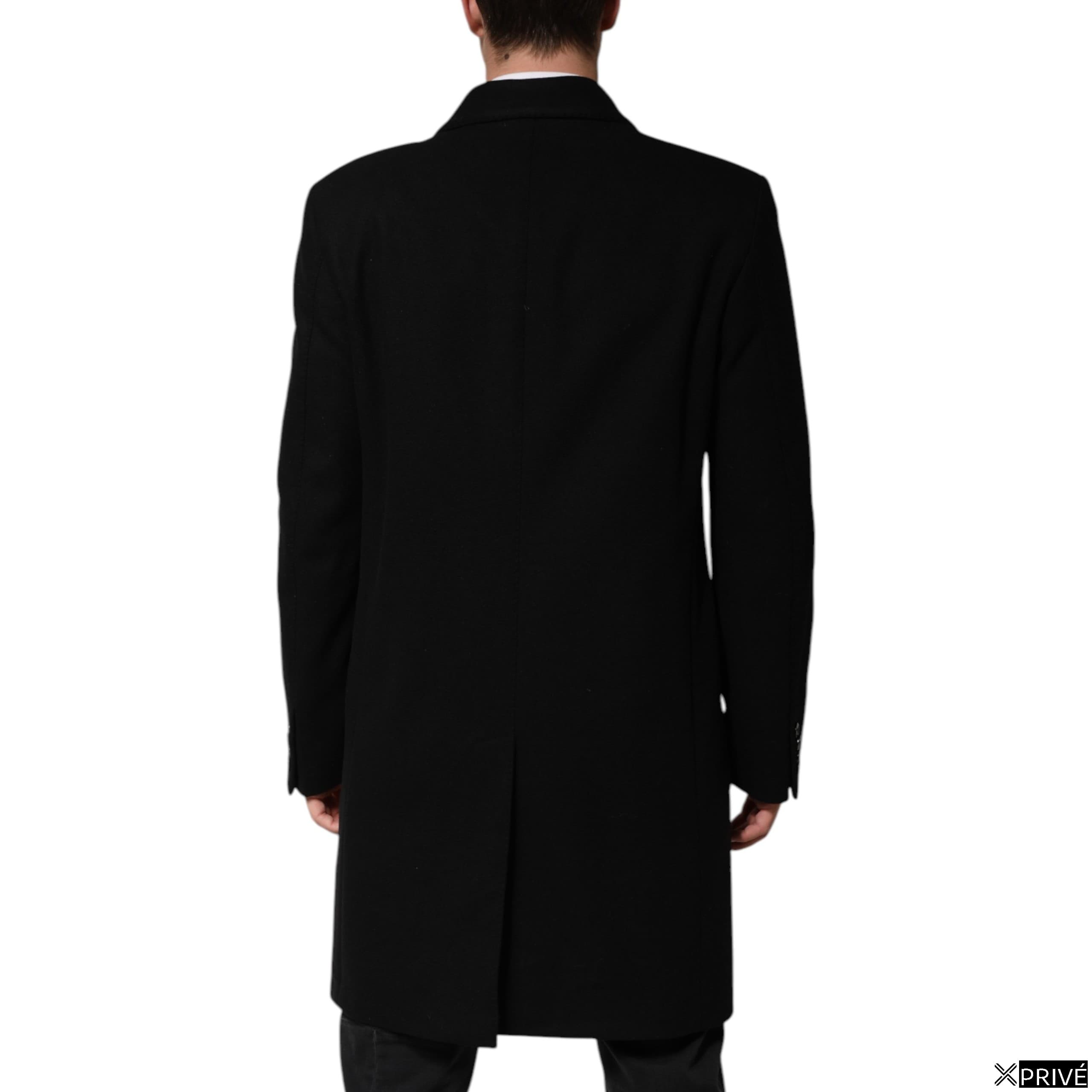 Veste noire — 4