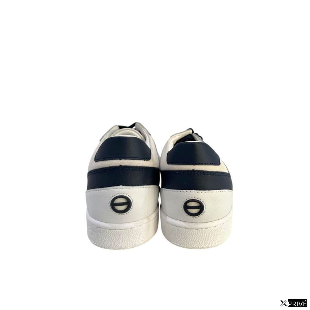 Chaussures de sport blanches — 4