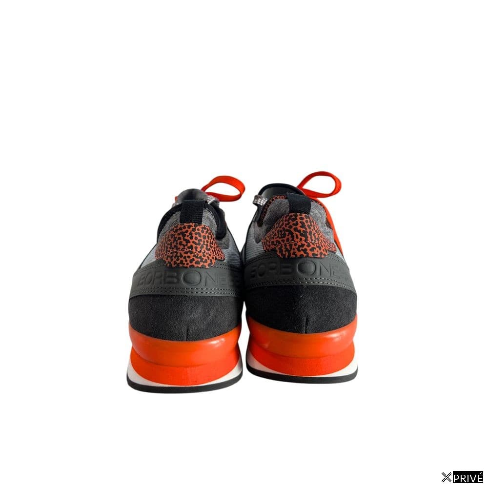 Chaussures de sport oranges — 4