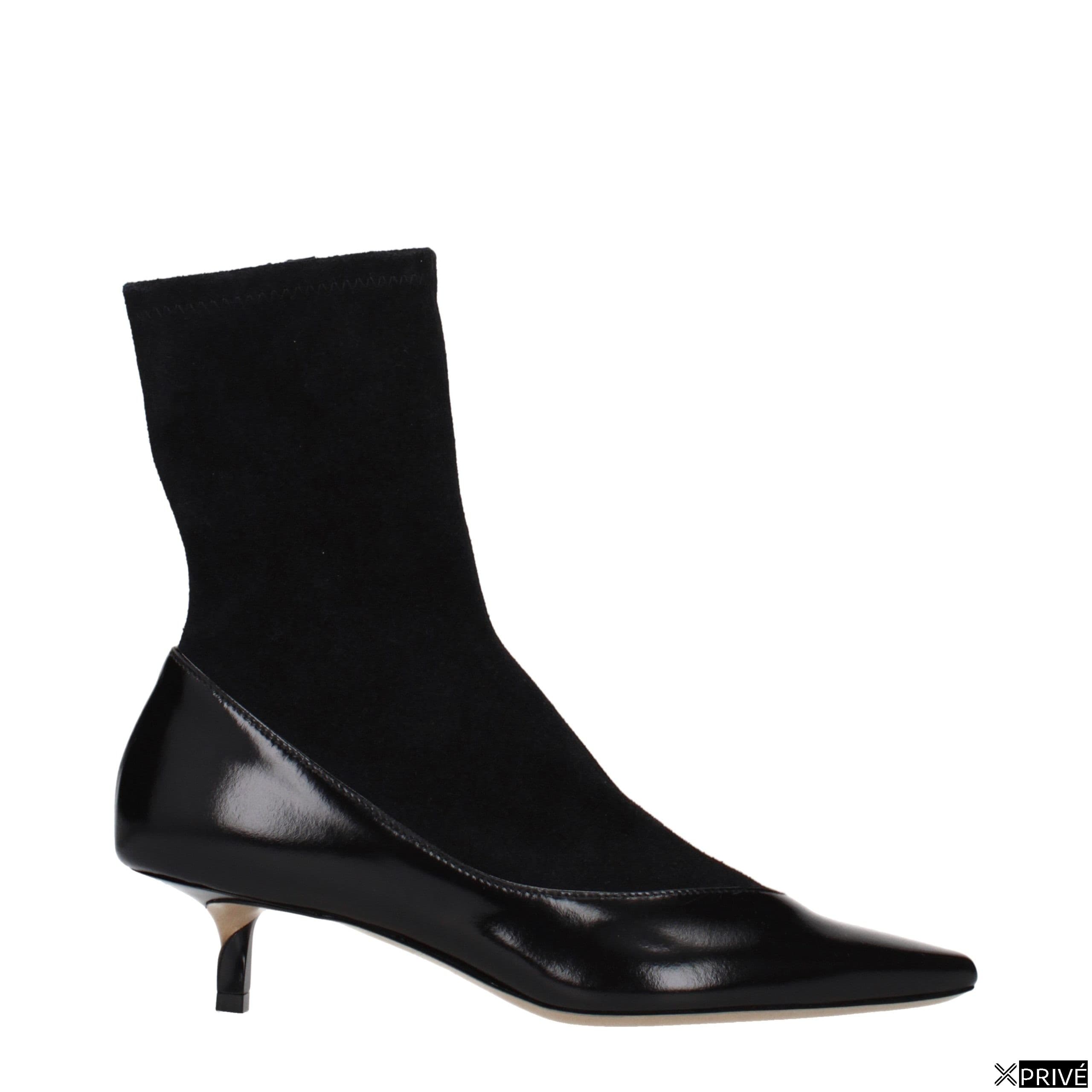 Bottes noires — 1